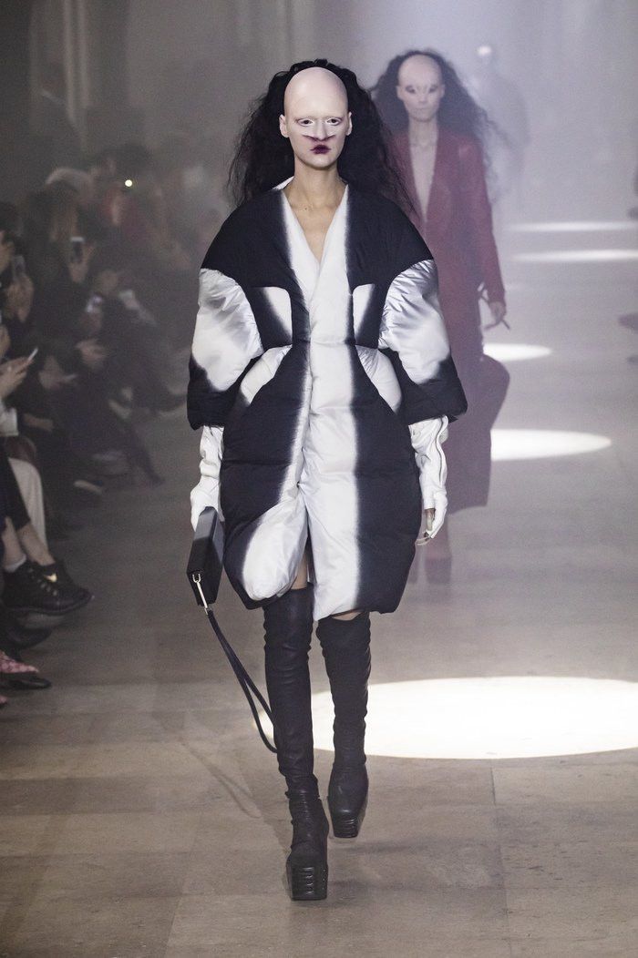 Rick Owens FW19 Larry women’s down coat Size M / US 6-8 / IT 42-44 - 6 Thumbnail