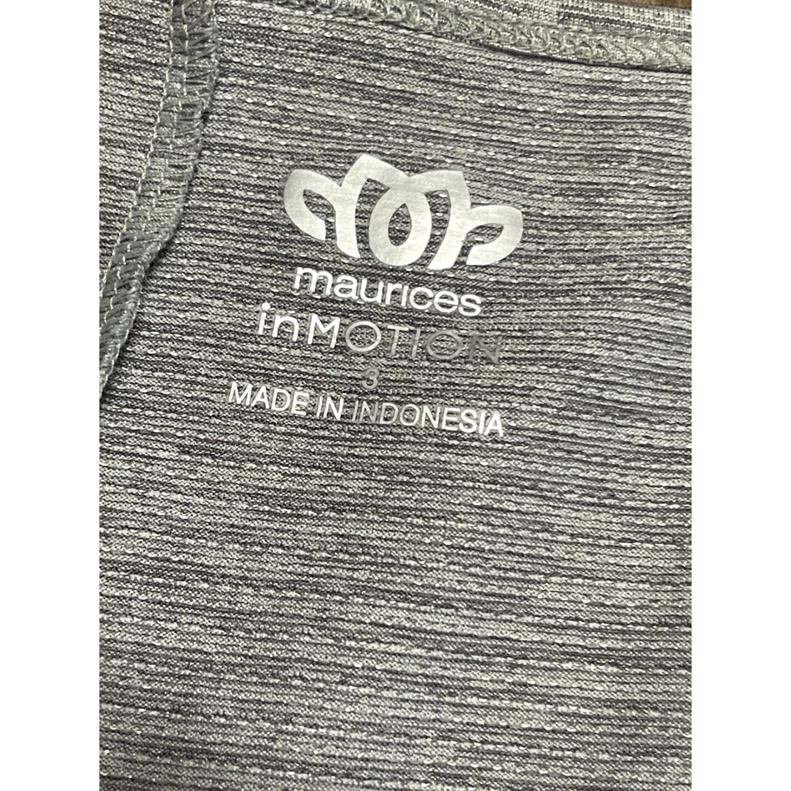 Vintage **Women's Plus 3X Gray Maurices in Motion Tank Top Sleeveless** User: **Maurices in Motion Women's Plus Size 3X Gray Tank Top Sleeveless** Size XXL / US 16-18 / IT 52-54 - 5 Thumbnail