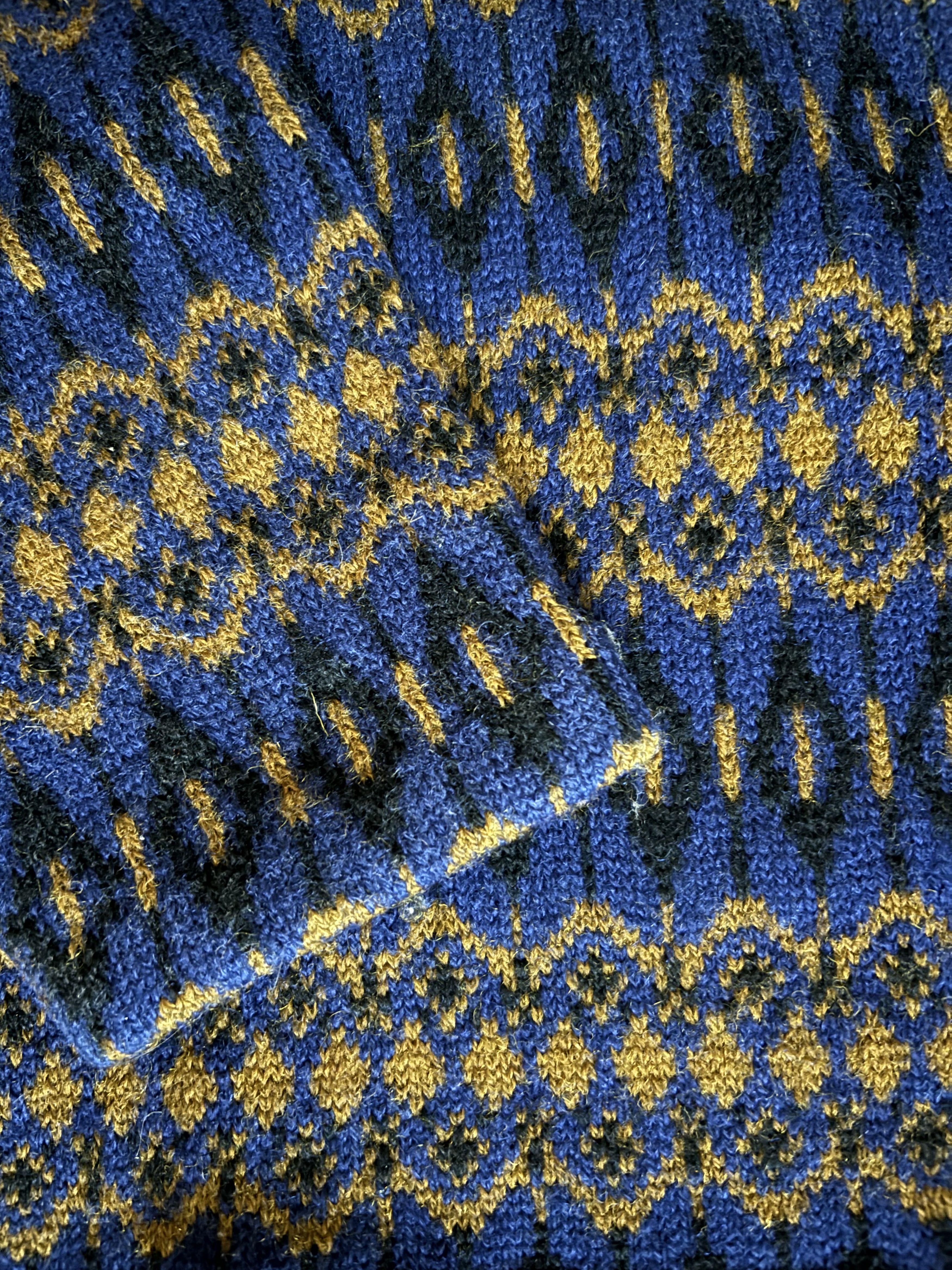Vintage Scandinavian Fair Isle Ski Jumper Size US L / EU 52-54 / 3 - 4 Thumbnail