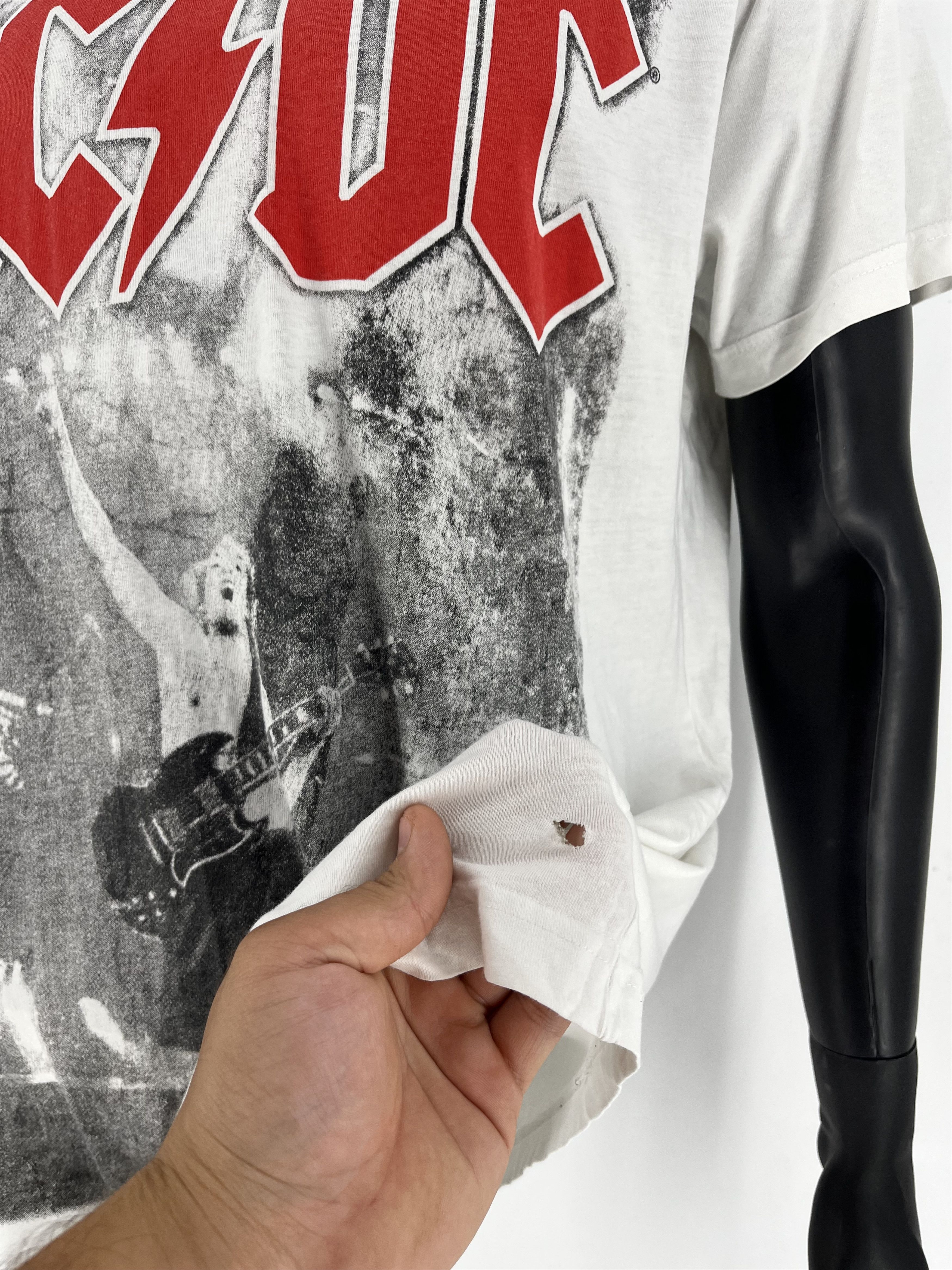 Band Tees VINTAGE 90 AC/DC TEE HORROR FACE VAMPIRE OPIUM BAND ROCK Size US XL / EU 56 / 4 - 6 Thumbnail