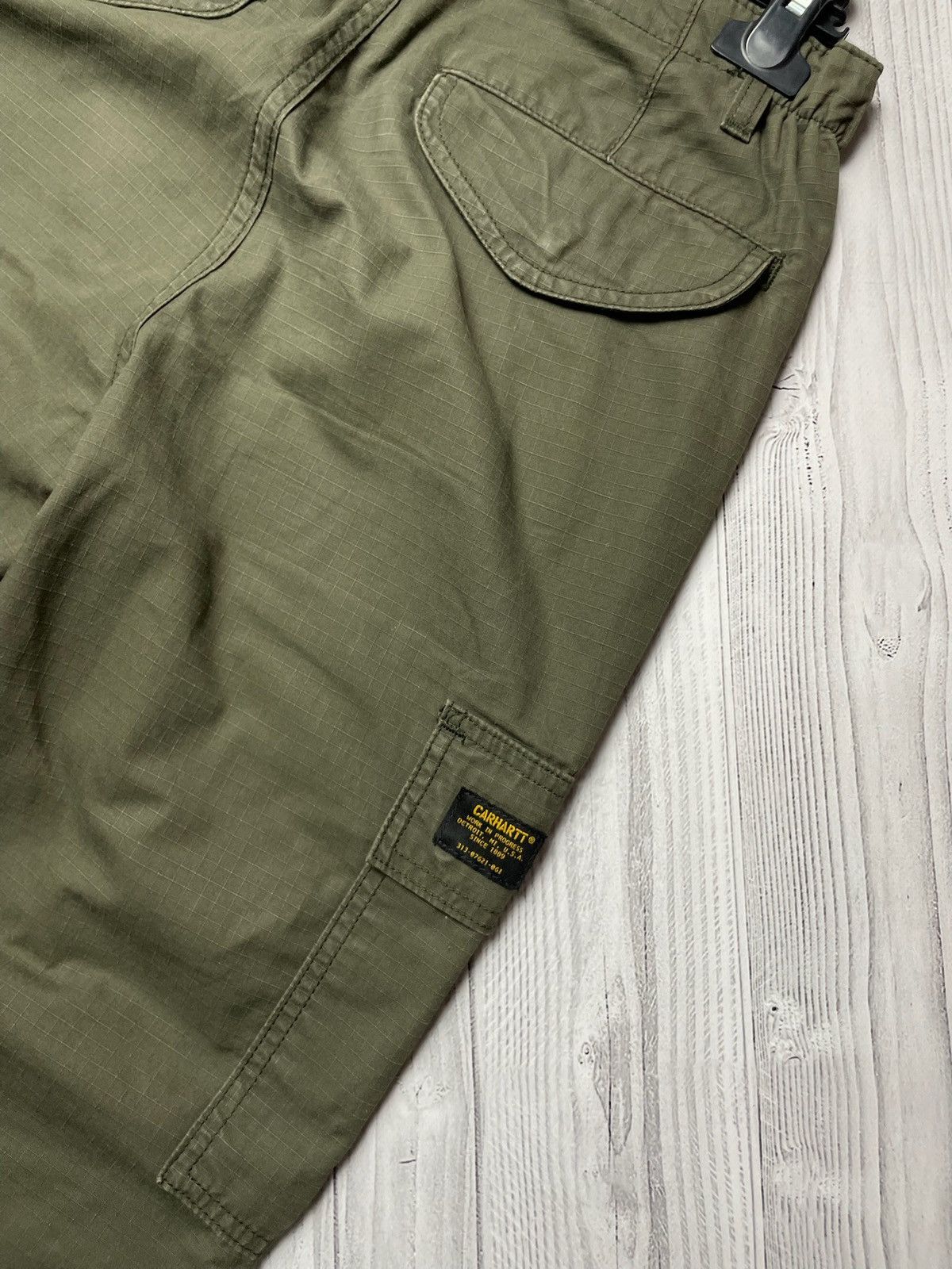 Carhartt Wip Carhartt wip cargo pants y2k size 29 rare streetwear Size US 29 - 9 Thumbnail