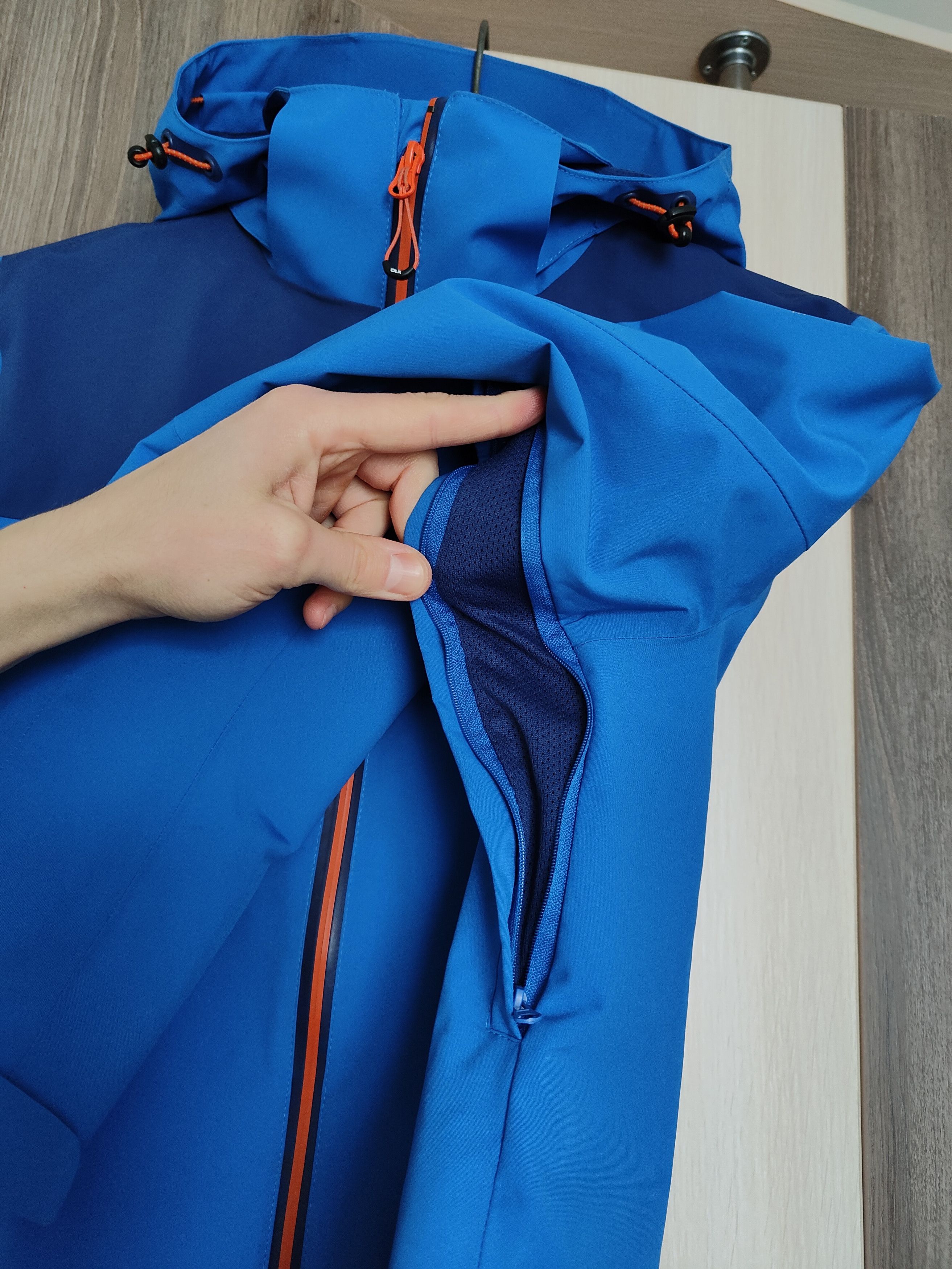 Goretex Windbreaker Jacket DLX Extremes membrane outdoor jacket S-M Size US S / EU 44-46 / 1 - 4 Thumbnail
