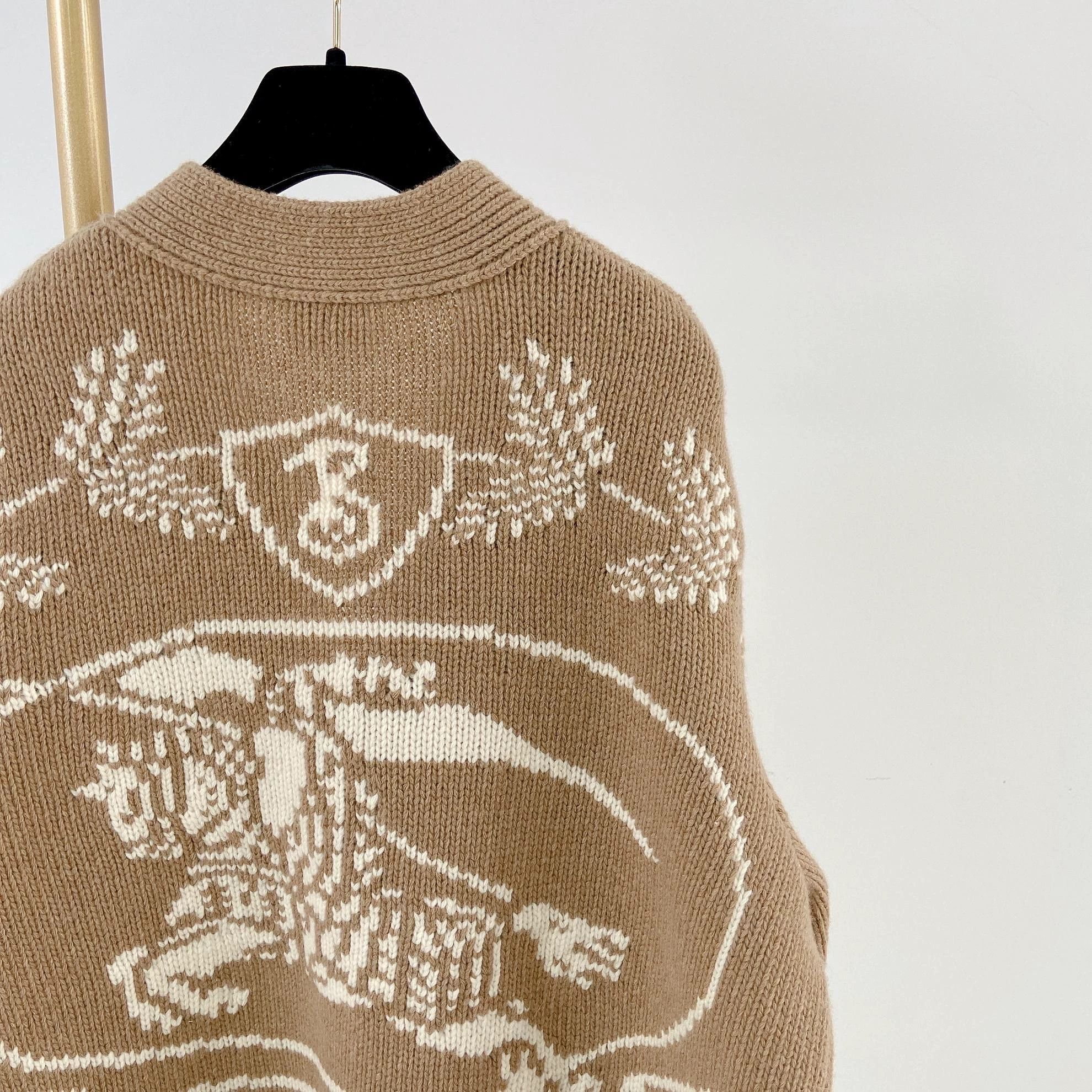 Burberry Burberry Horseferry Embroidery Cardigan L Size US L / EU 52-54 / 3 - 5 Thumbnail
