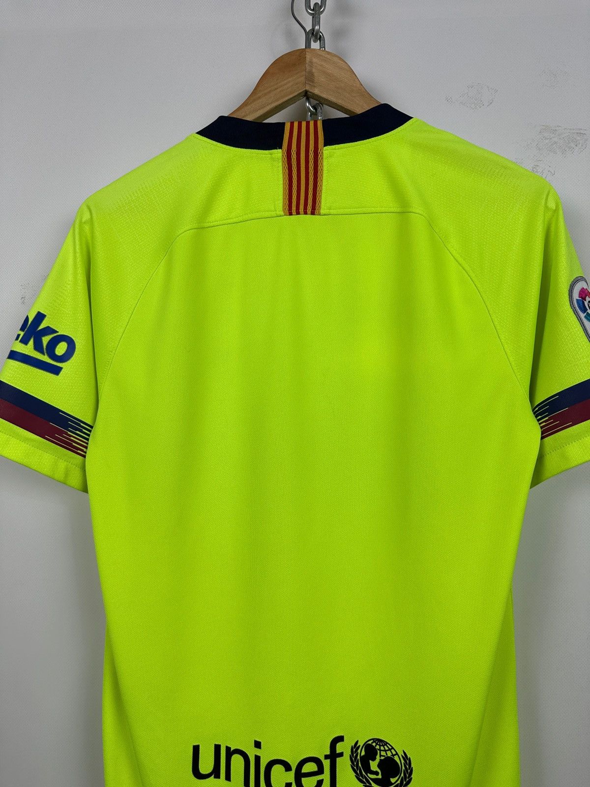 Nike 2018/19 Nike Barcelona Away Soccer Jersey Size US S / EU 44-46 / 1 - 15 Thumbnail