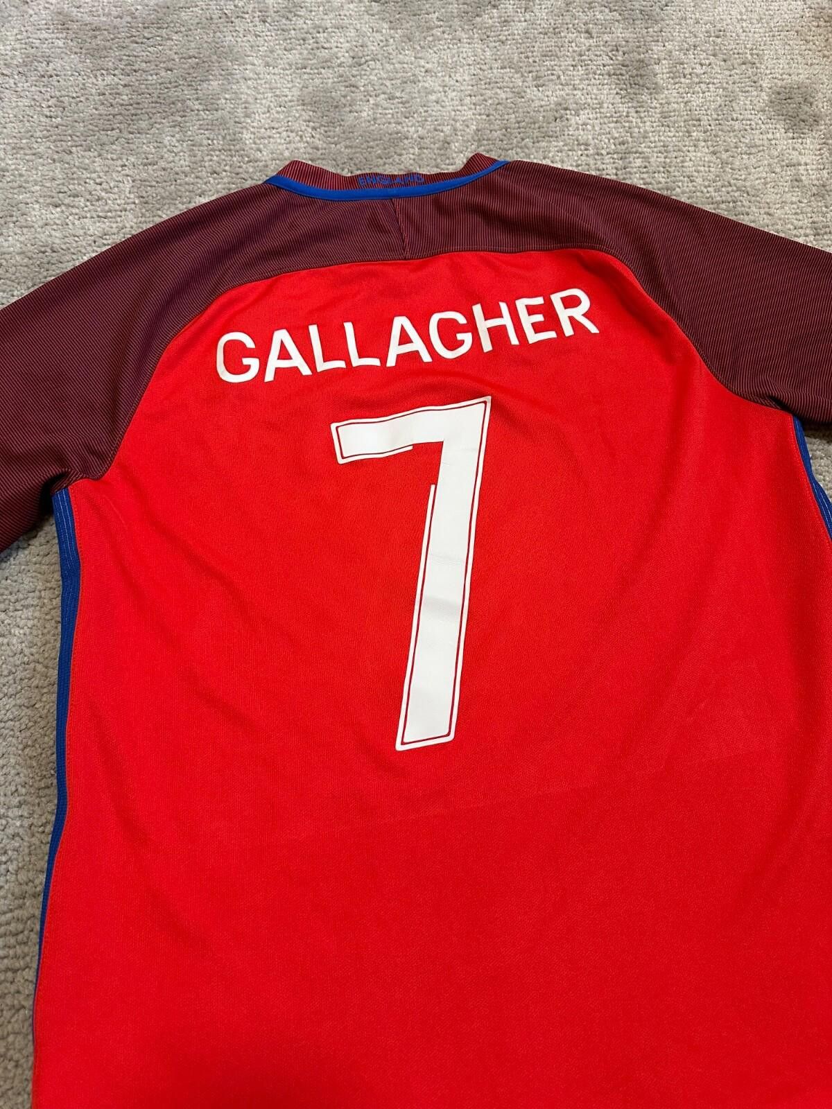 Nike #7 Gallagher England 2016/17 Football Shirt Soccer Jersey Size US L / EU 52-54 / 3 - 9 Thumbnail
