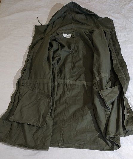 Vintage Vintage 70s French army parka Size US L / EU 52-54 / 3 - 5 Thumbnail
