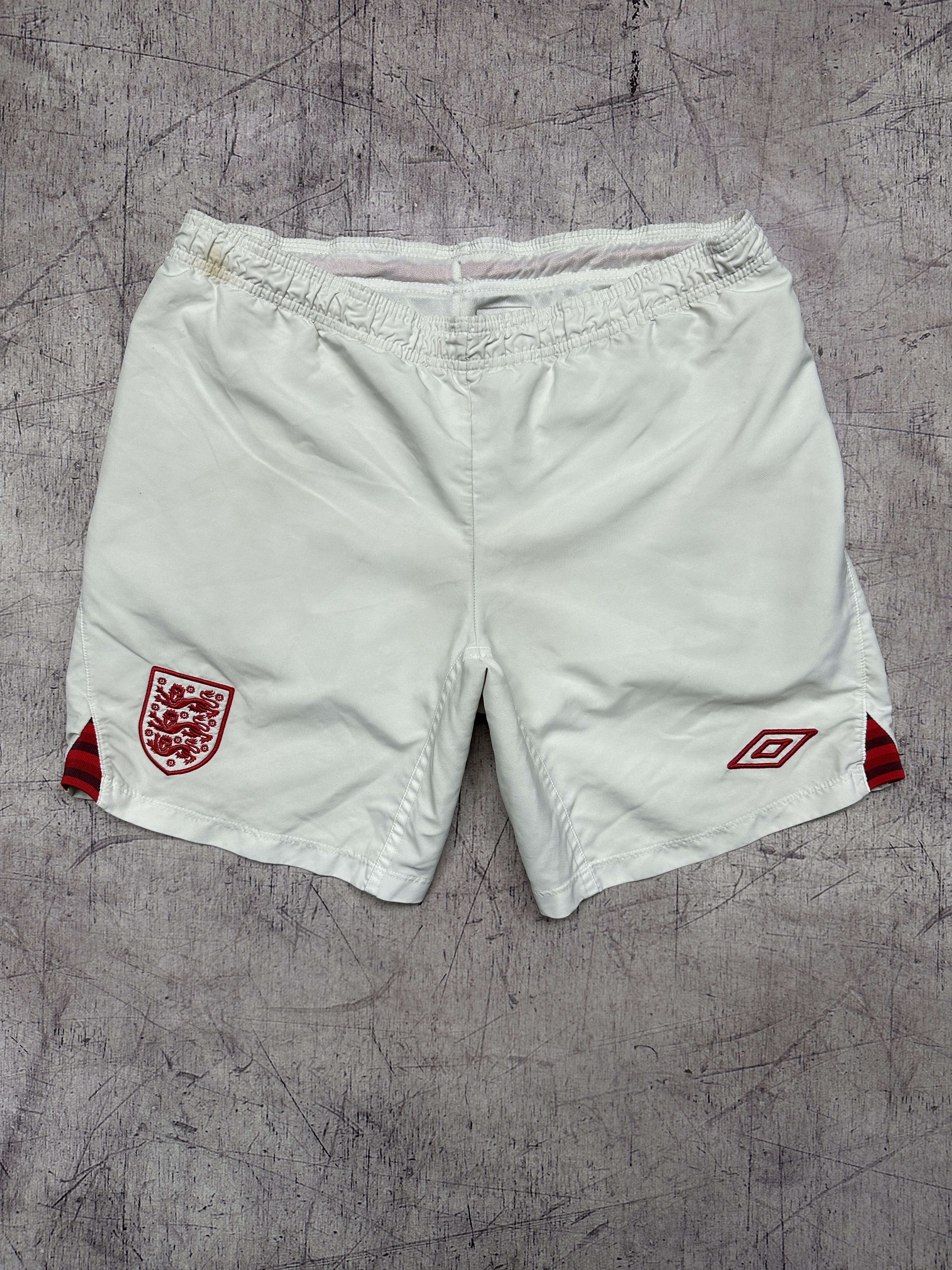 Umbro Umbro England Vintage Mens Shorts Size US 30 / EU 46 - 1 Thumbnail