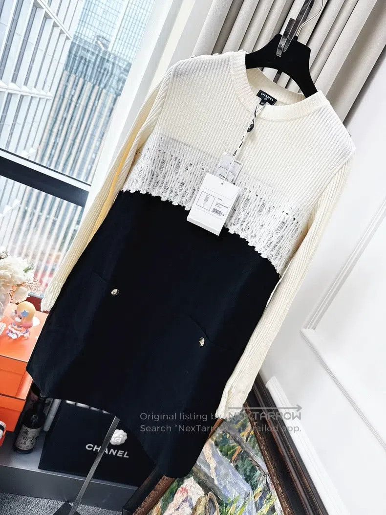 Chanel 20k equestrian series lace stitching black and whit