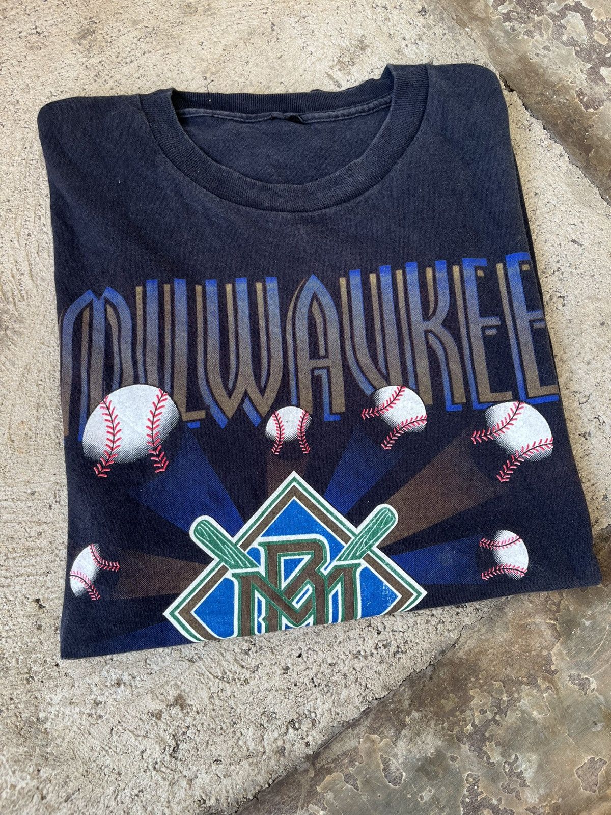 Vintage Vintage MLB Milwaukee Brewers 90’s Size US XL / EU 56 / 4 - 1 Thumbnail