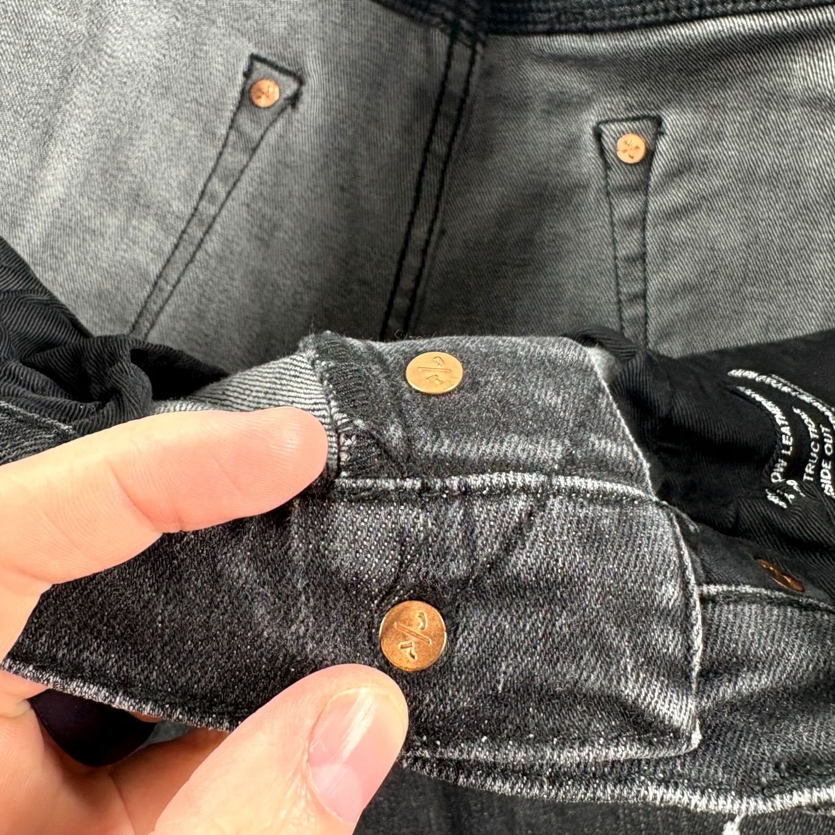 J Brand Purple Brand Jeans Skinny Denim Mens 30x32 Black Distressed Paint Splatter 30 32 Cotton Denim Slim Style Regular Button Closure Mens Size US 30 / EU 46 - 4 Thumbnail