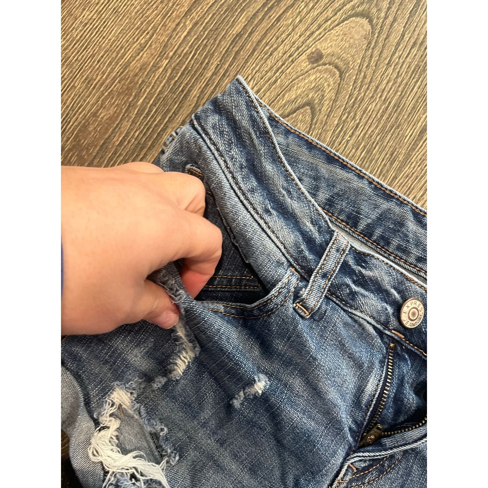 Express Express Jean Shorts Destroyed Cuffed Hem Low Rise Blue Sz 4 Size 27" / US 4 / IT 40 - 2 Thumbnail