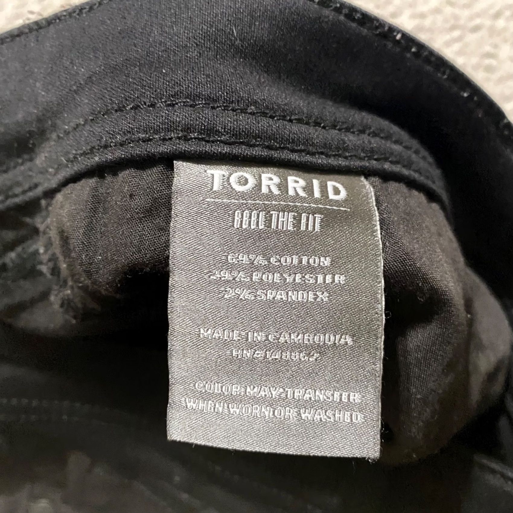 Torrid Torrid Jeans Skinny Dark Black Denim 14 Regular 5-Pocket Stretch XS? Size 36" / US 14 / IT 50 - 4 Thumbnail