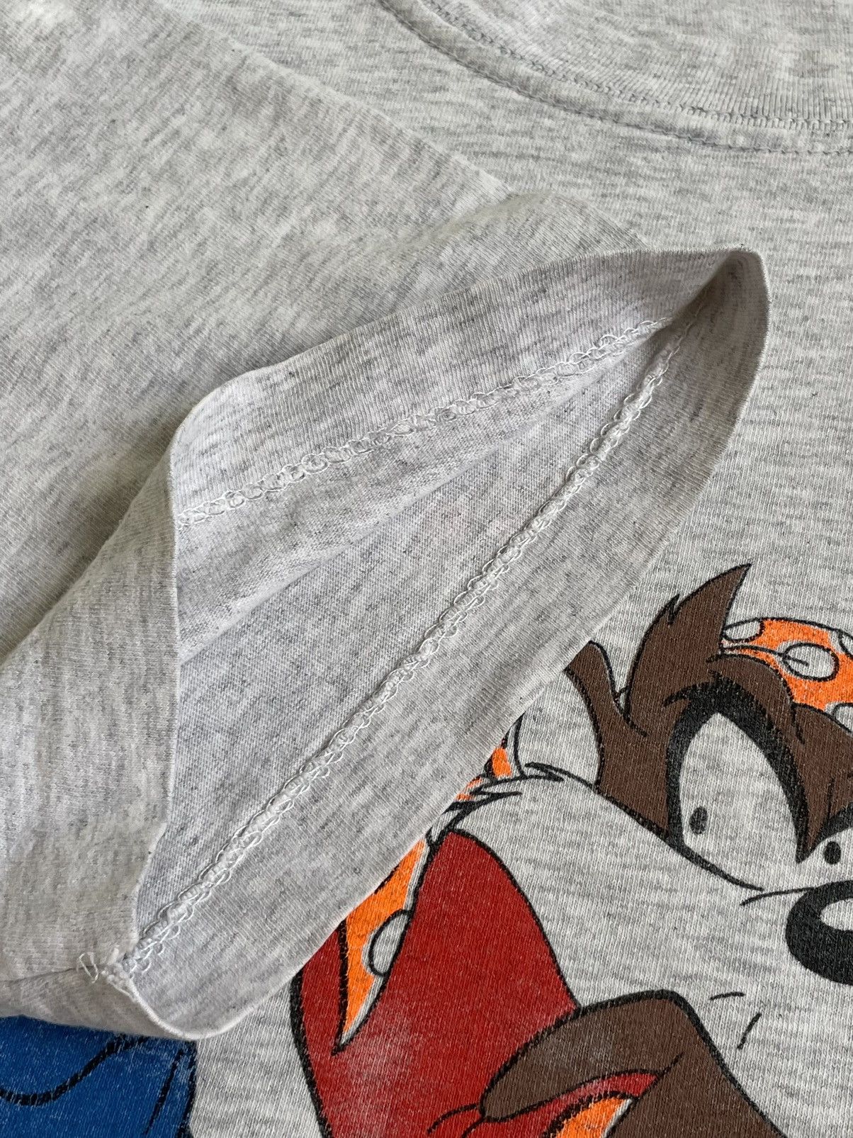 Vintage Vintage Looney Tunes 1990’s Full Team Grey T-Shirt RARE Size US L / EU 52-54 / 3 - 7 Thumbnail