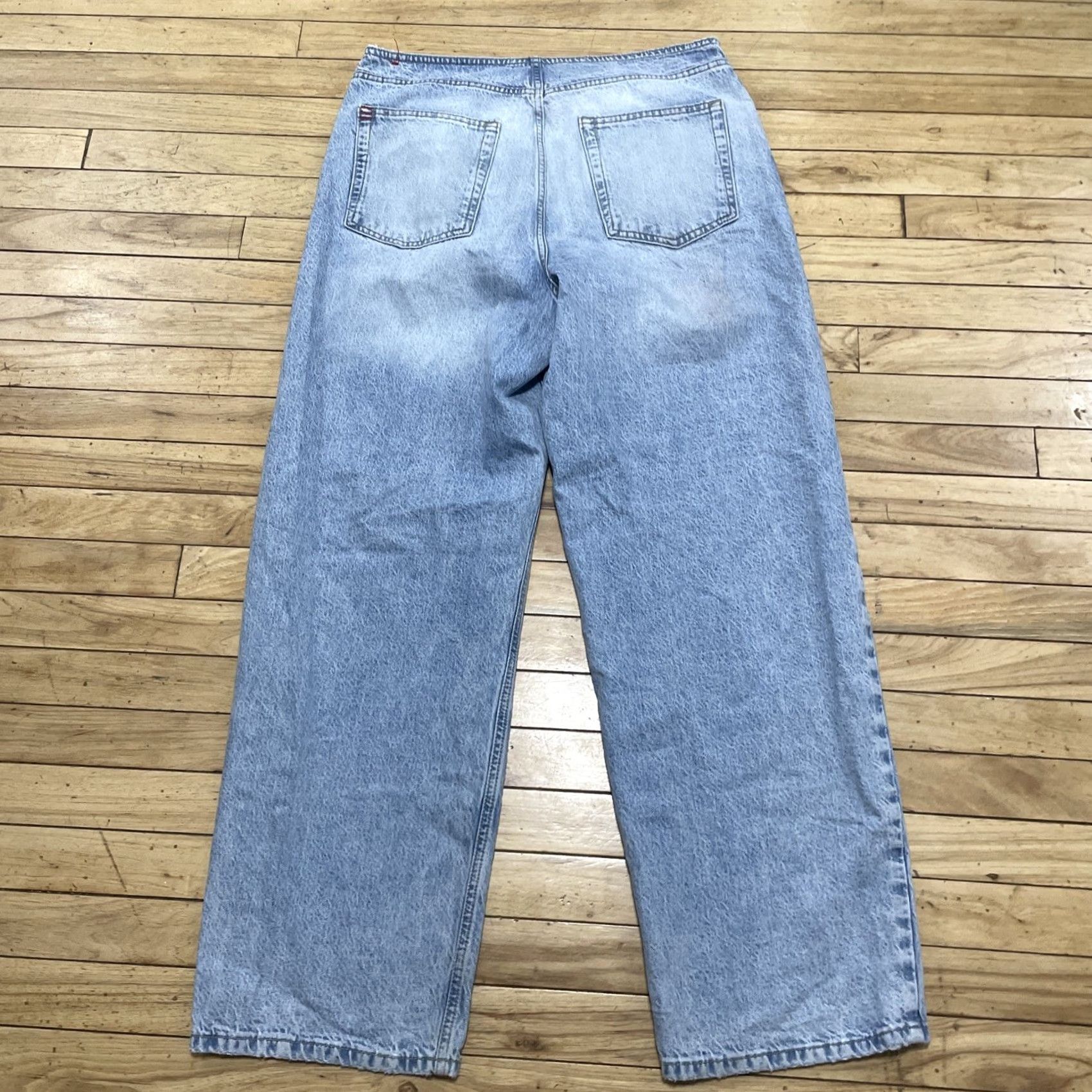 Bdg BDG Urban Outfitters Jeans Women 31W Light Blue Wide Leg Denim 34x30 Baggy Skater 90s Wide-Leg Mens Womens? Size 24" / US 00 / IT 34 - 2 Thumbnail