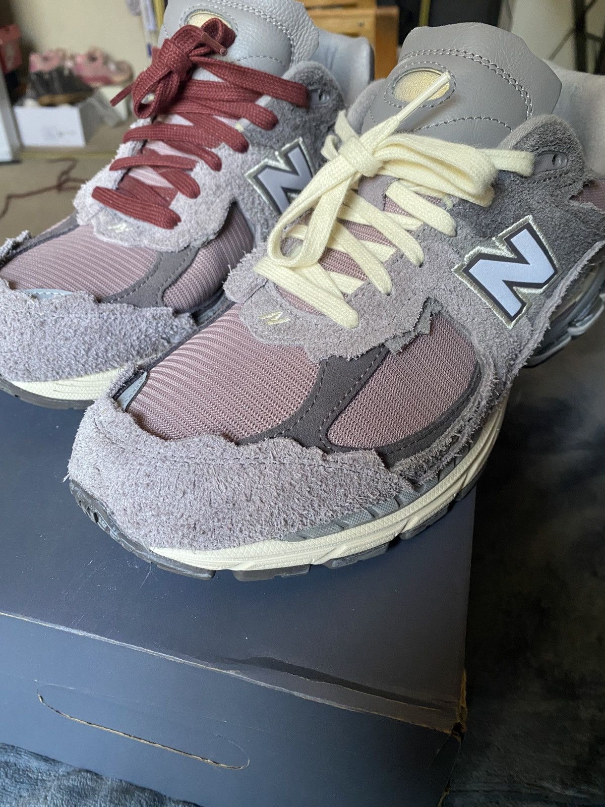 New Balance NEW BALANCE 2002R Size US 11.5 / EU 44-45 - 3 Thumbnail