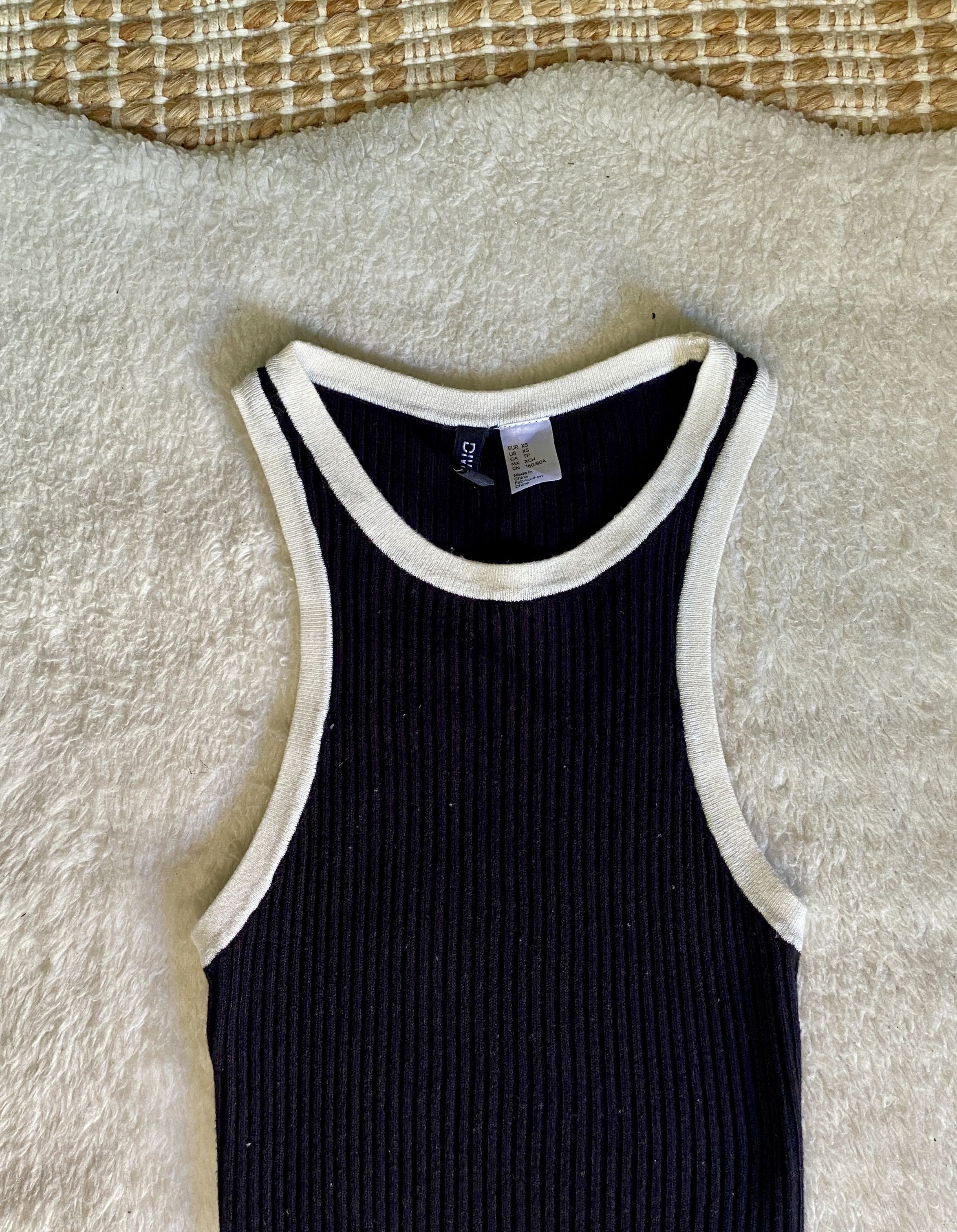 H&M H&M Ribbed Knit Bodycon Midi Dress - Size XS Size XS / US 0-2 / IT 36-38 - 8 Thumbnail
