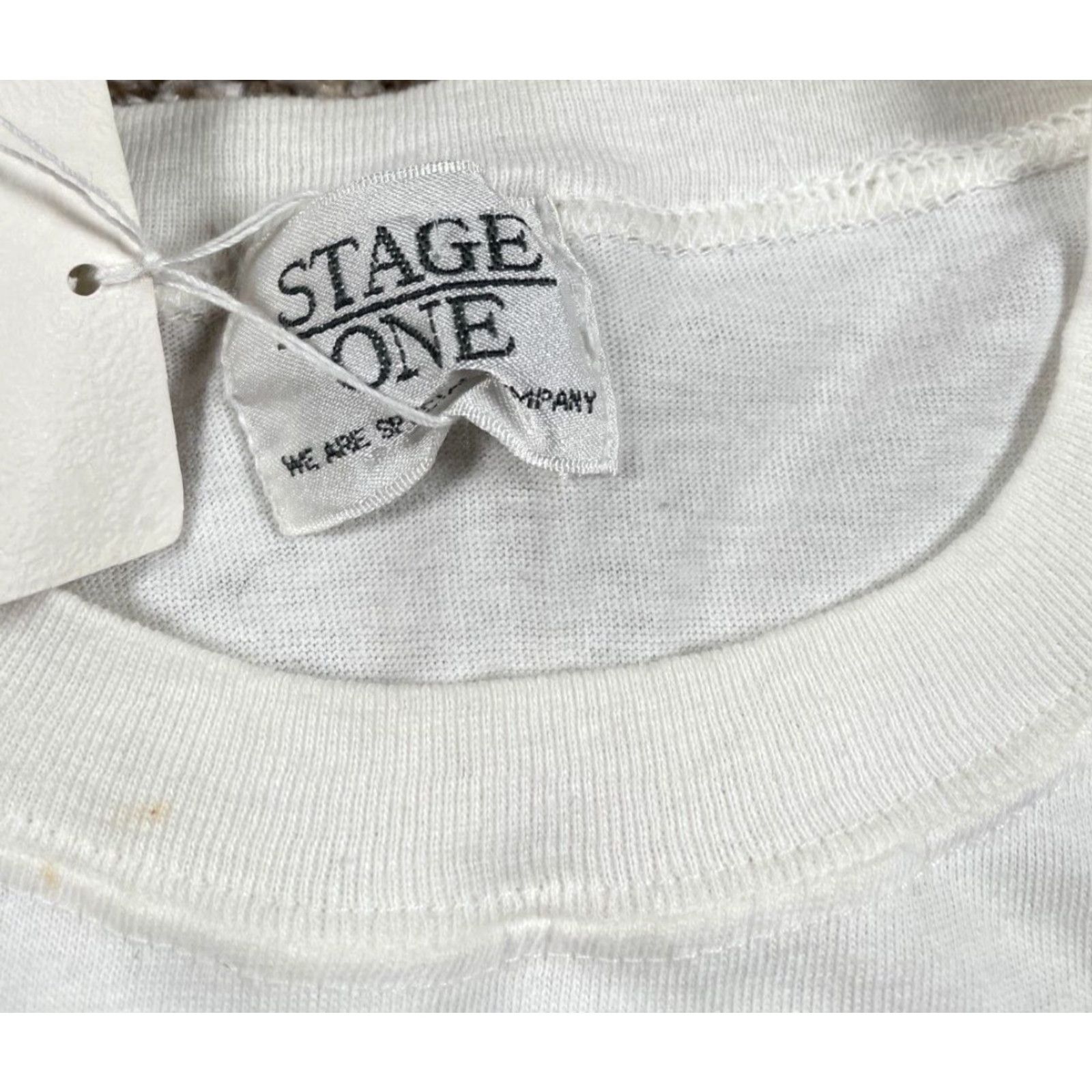 Etro VINTAGE Stage One Japanese Print T-Shirt Men Adult Medium White Graphic Retro Japan Short Sleeve Crew Neck Cotton Summer Size US M / EU 48-50 / 2 - 4 Thumbnail