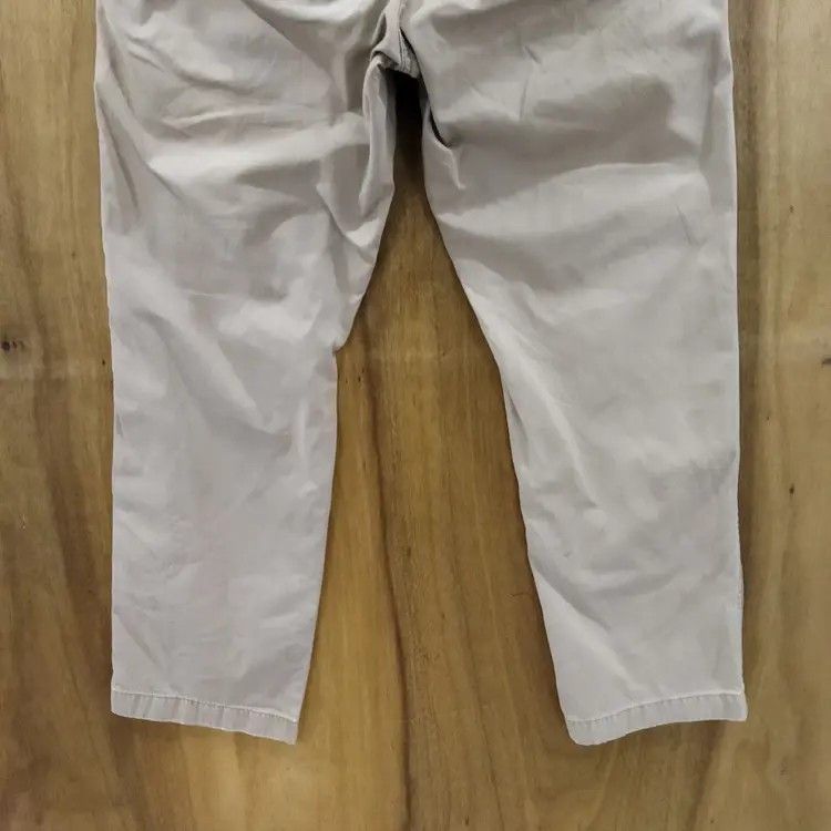 Japanese Brand UNIQLO KHAKI CHINO PANTS Size US 34 / EU 50 - 9 Thumbnail