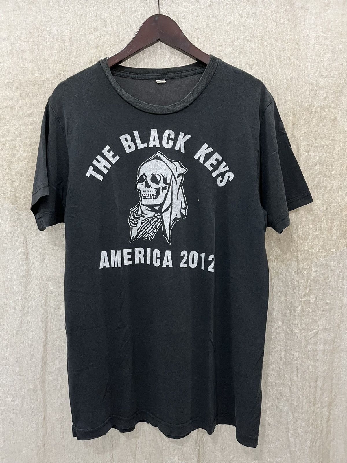 Band Tees The black keys tour 2012 tee Size US M / EU 48-50 / 2 - 1 Thumbnail