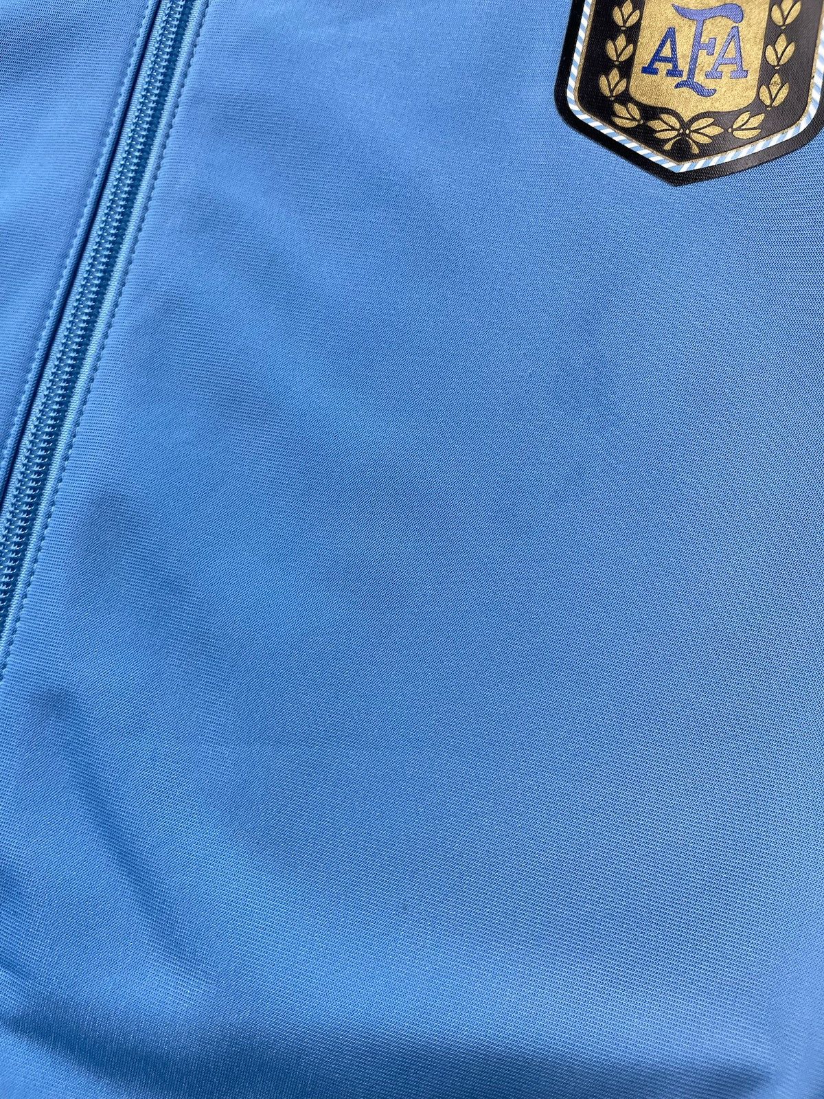 Vintage Vintage Adidas Argentina 10 Messi rare track jacket size L Size US L / EU 52-54 / 3 - 4 Thumbnail