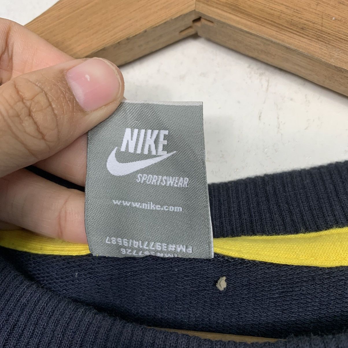 Nike Nike Crewneck Sweatshirt Size US L / EU 52-54 / 3 - 12 Thumbnail