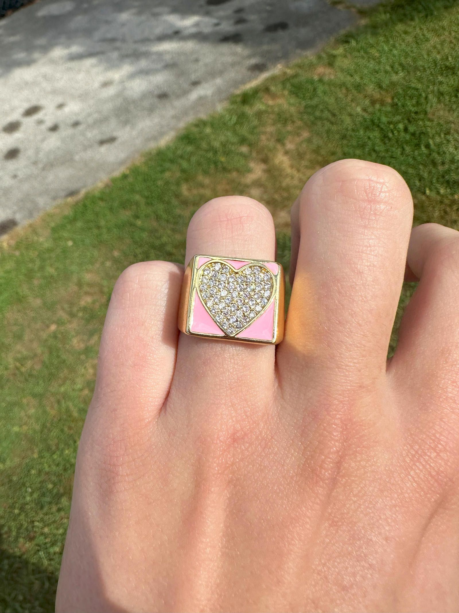 Jewelry Pink Enamel / Gold Heart Ring Adjustable Sizing Size ONE SIZE - 1 Thumbnail