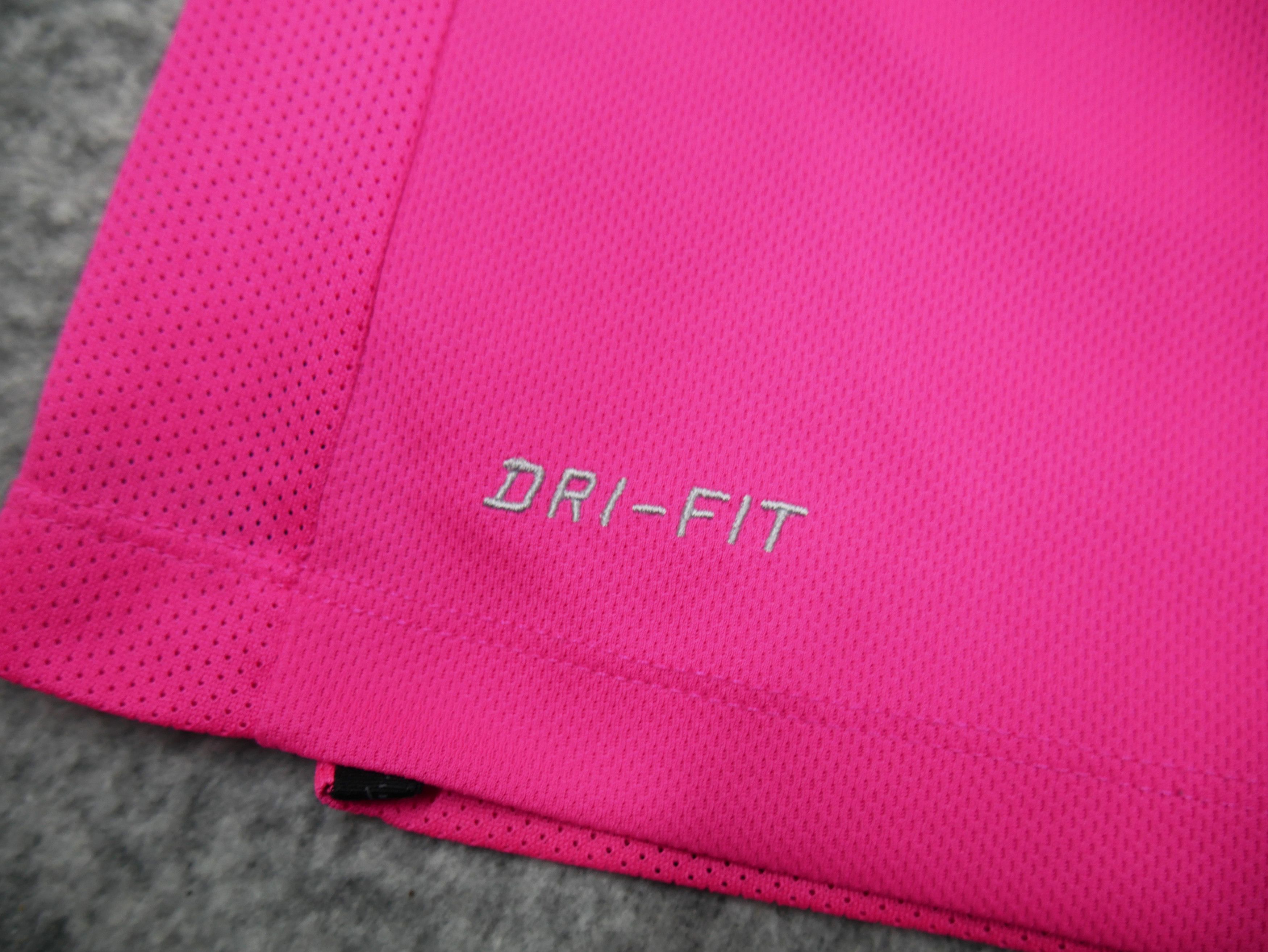 Vintage Barcelona 2014 2015 Nike Training Pink Rare Shirt Jersey Size US XL / EU 56 / 4 - 5 Thumbnail