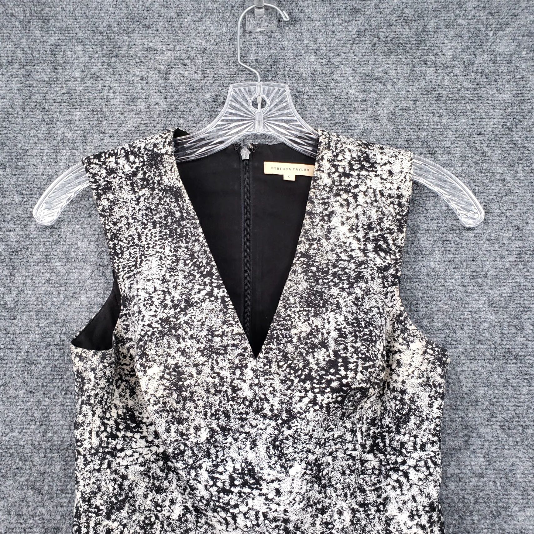 Rebecca Taylor Rebecca Taylor Dress Women 0 Black A-Line Mini Fit & Flare Tank Dress V-Neck Sleeveless Zip Dress Casual Party/Cocktail Size XS / US 0-2 / IT 36-38 - 3 Thumbnail