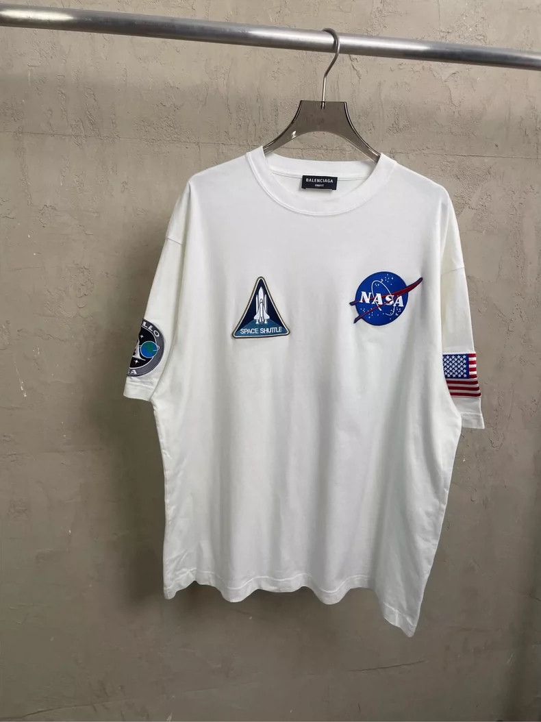 Balenciaga Balenciaga NASA collaboration embroidered small Logo short-sleeve T-shirt - dmc Size US XS / EU 42 / 0 - 1 Thumbnail
