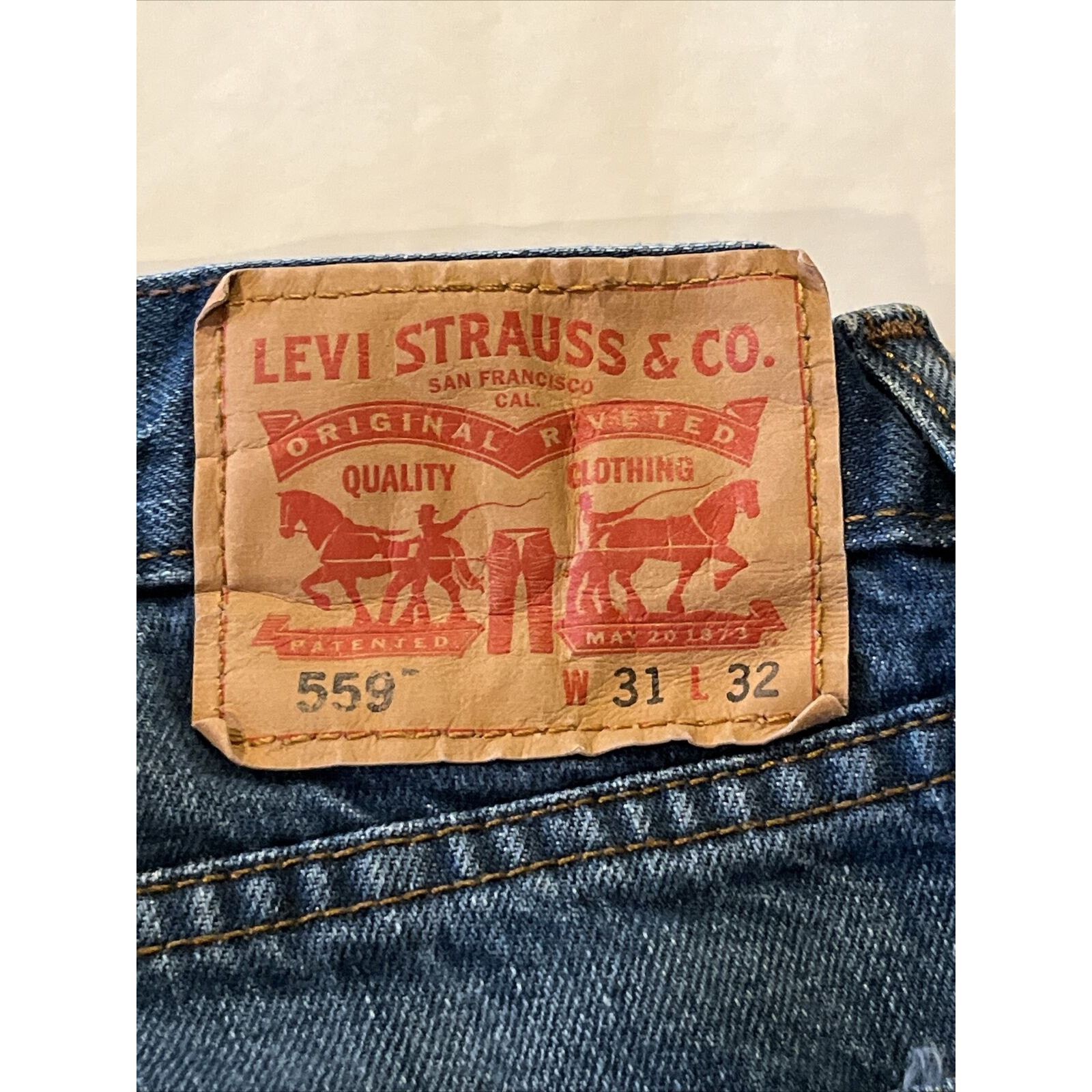 Levi's Levi's 559 Men's 31x31 Medium Wash Straight Leg Blue Denim Size US 31 - 2 Thumbnail