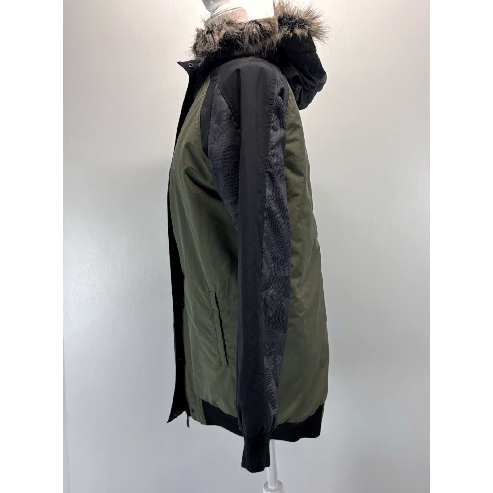 Fox Racing FOX FOX Racing Winter Parka Coat Jacket Sz Small Women’s Green/grey Hood Faux Fur Size S / US 4 / IT 40 - 4 Thumbnail