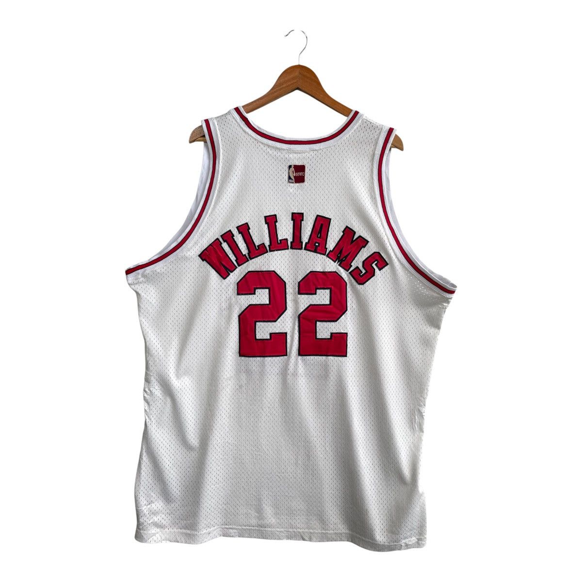 Majestic × NBA × Vintage VTG Bulls 22 Williams Hardwood Classic NBA Majestic Jersey Size US XL / EU 56 / 4 - 3 Thumbnail