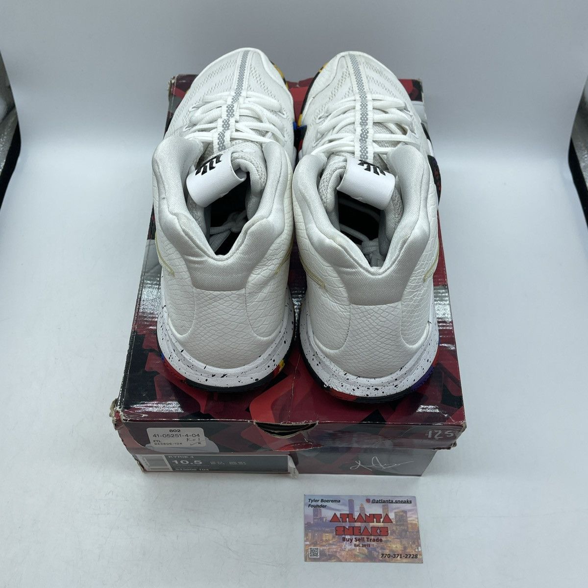 Nike Kyrie 4 ncaa tournament Size US 10.5 / EU 43-44 - 6 Thumbnail