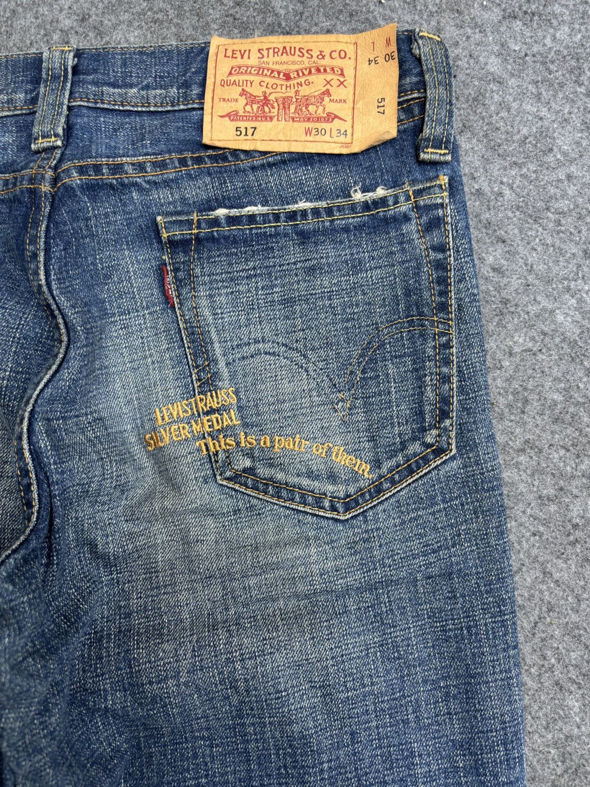 Levi's 💥Archival Flare💥Levis 517 Embroidery Denim F597 Size US 31 - 14 Thumbnail