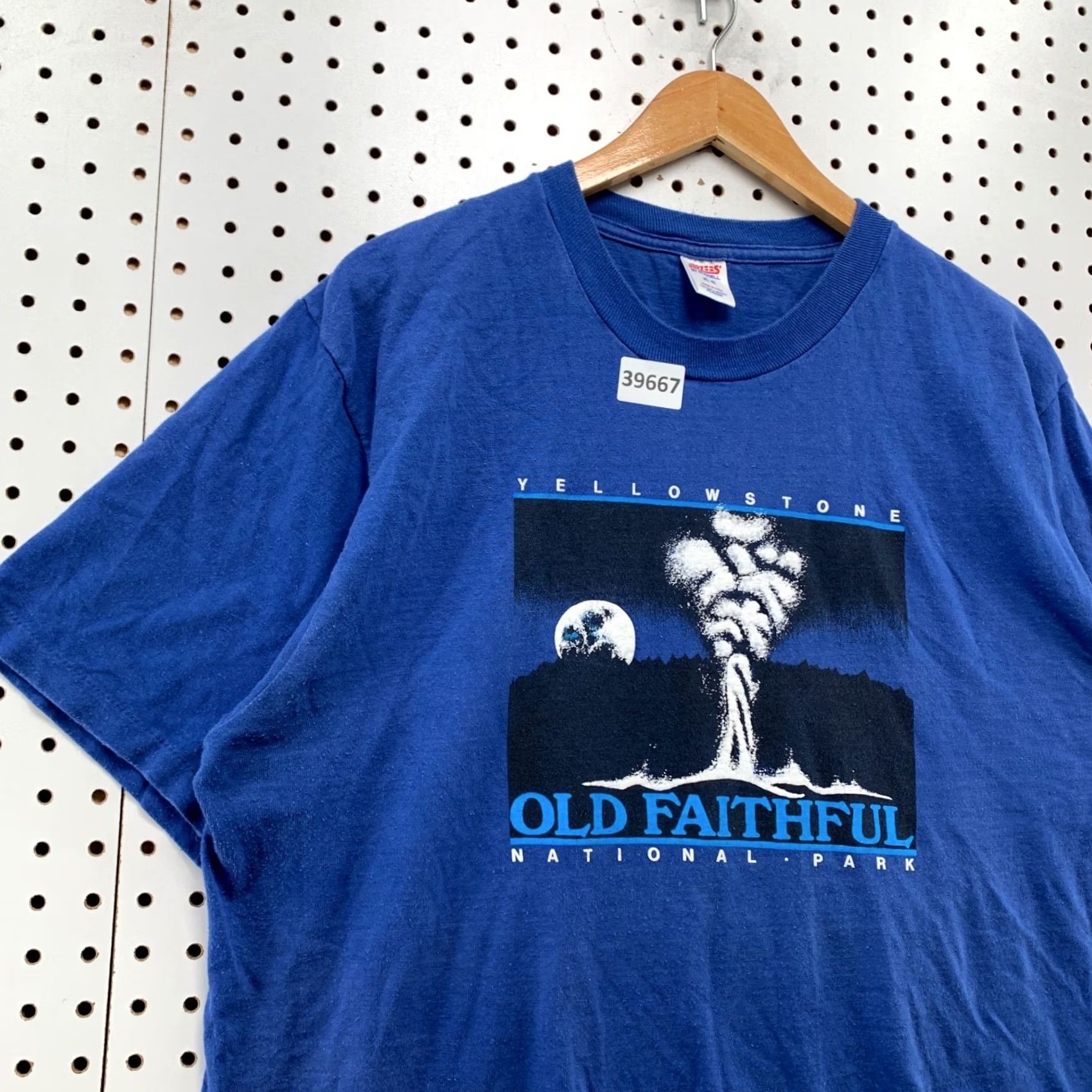 Jerzees VINTAGE Yellowstone Old Faithful Shirt Men XL Blue 80s Park T-Shirt Graphic Print Short Sleeve Crew Neck Mens Size US XL / EU 56 / 4 - 6 Thumbnail