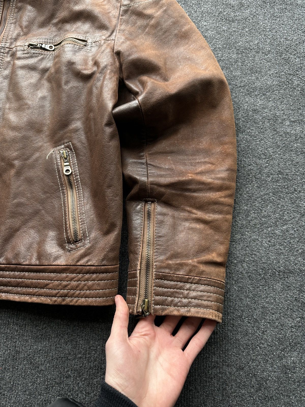 Other 🚨VNTG LEATHER JACKET AVANT GARDE WESTERN BROWN MOTO Size US M / EU 48-50 / 2 - 3 Thumbnail