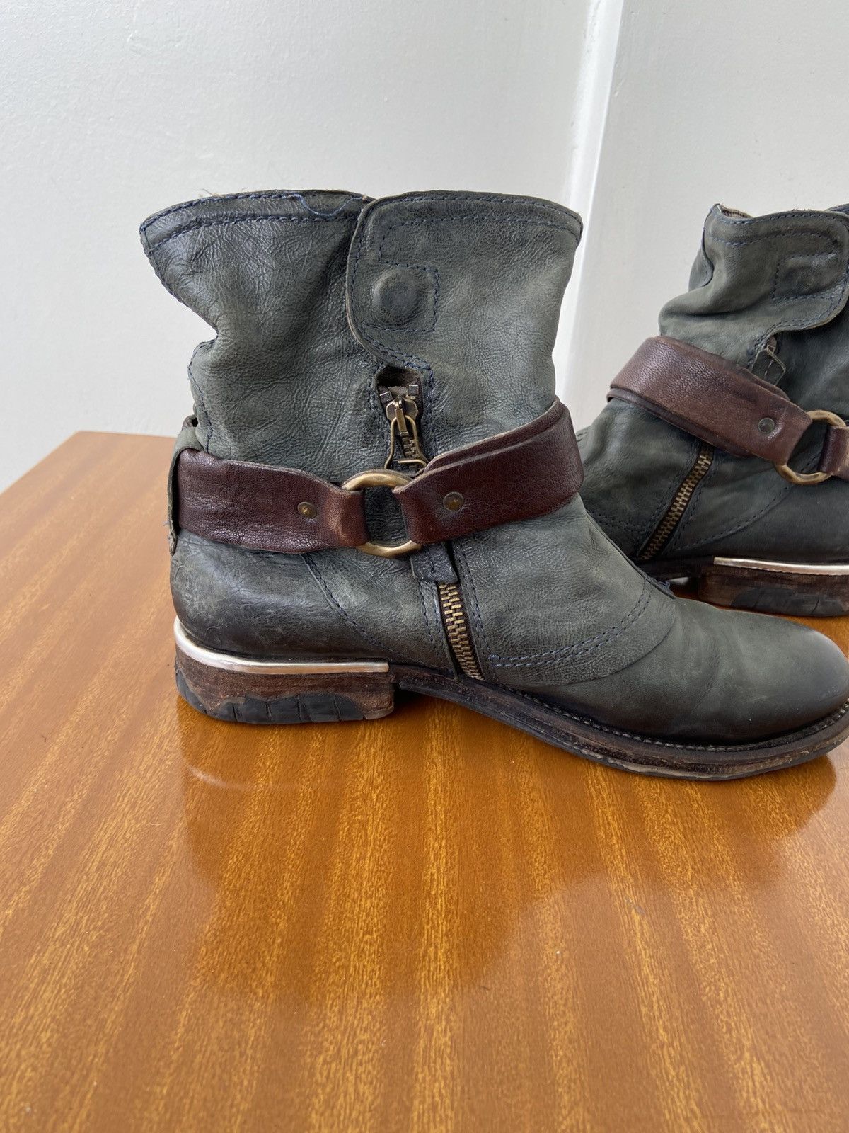 A.S.98 A.S.98 Size US 8 / IT 38 - 12 Thumbnail