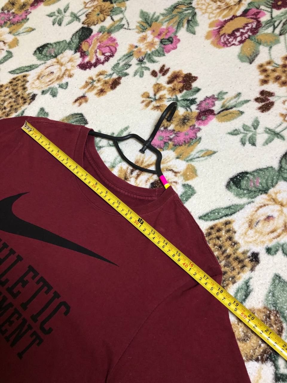 Nike Nike Shirt Men Center Swoosh Athletic Department Size US S / EU 44-46 / 1 - 3 Thumbnail