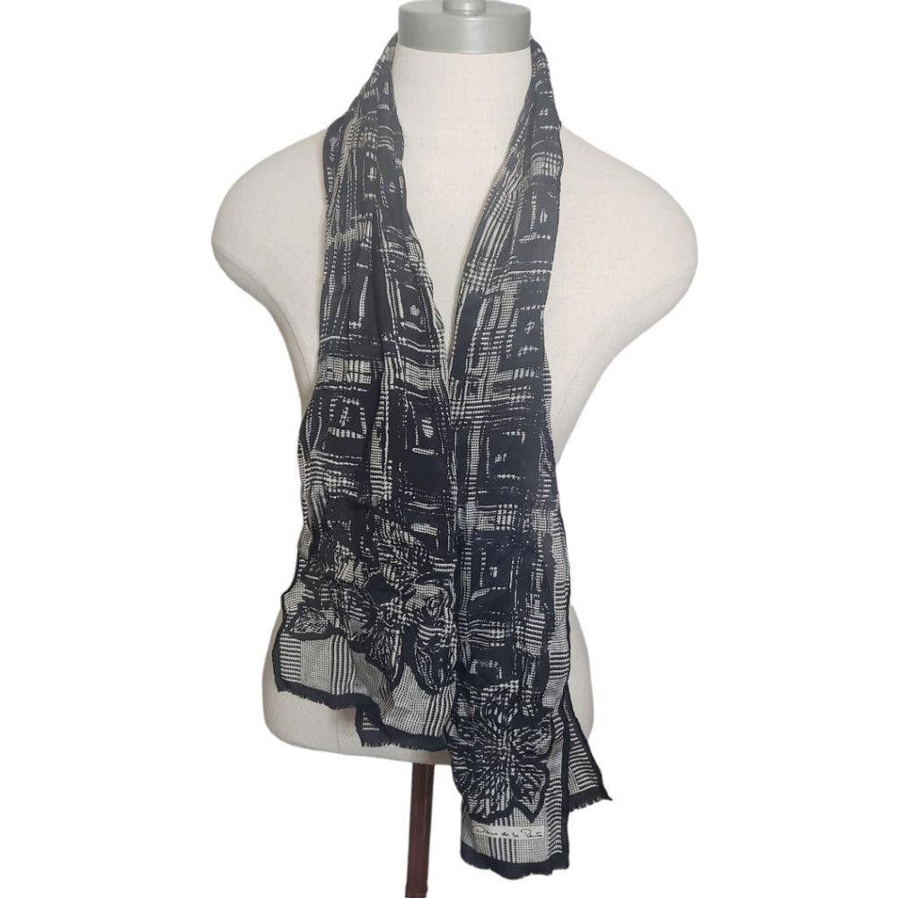 Oscar De La Renta CT830 Oscar de La Renta Black & White Vintage Silk Scarf Size ONE SIZE - 1 Thumbnail