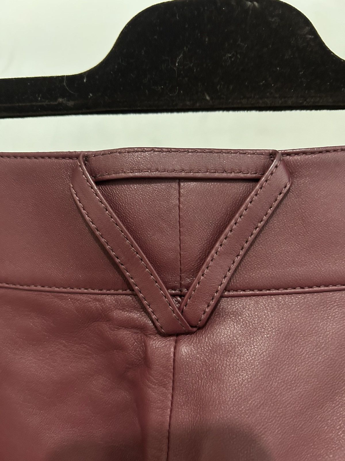 Bottega Veneta Bottega Veneta Lambskin Pleated Shorts Size US 27 - 4 Thumbnail