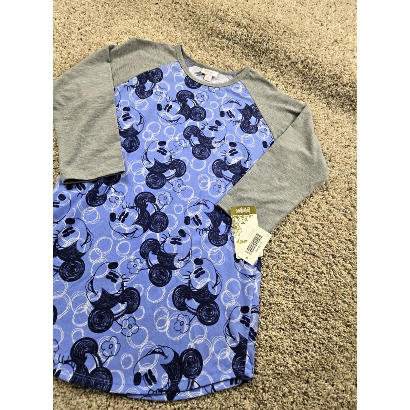 Vintage LuLaRoe x Disney Randy Shirt Womens Small Minnie Mouse 3/4 Sleeve Graphic NWT T-Shirt Mens? Size S / US 4 / IT 40 - 2 Thumbnail