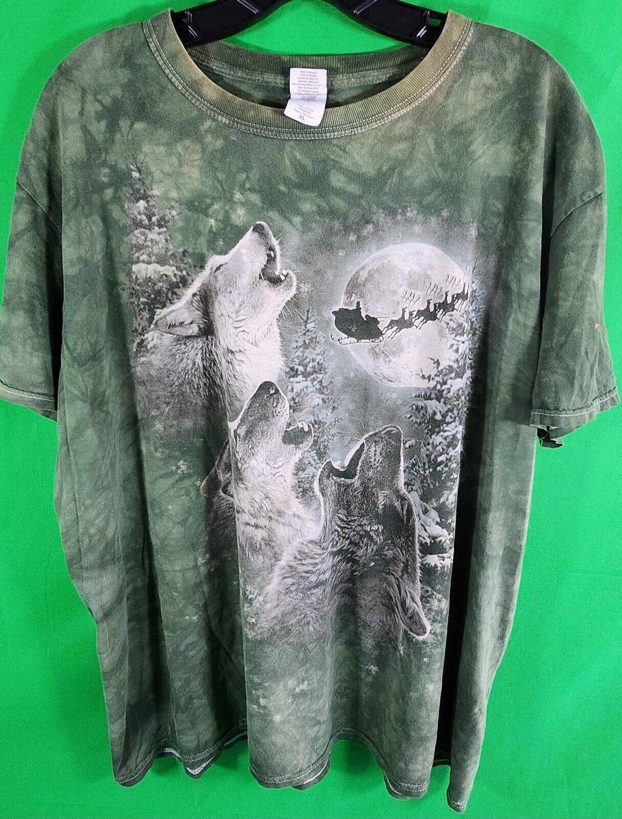 Gildan Vintage Howling Wolves Graphic T-Shirt - Artistic Wilderness Size US XL / EU 56 / 4 - 1 Thumbnail