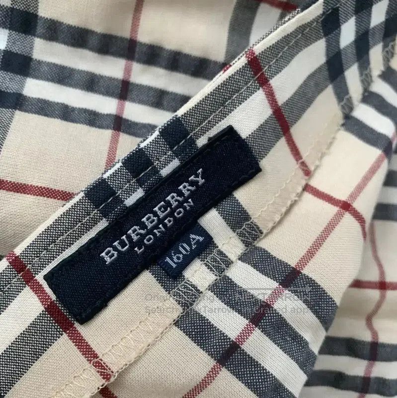 Burberry Burberry Khaki Cotton Pleated Skirt. Size 23" - 4 Thumbnail