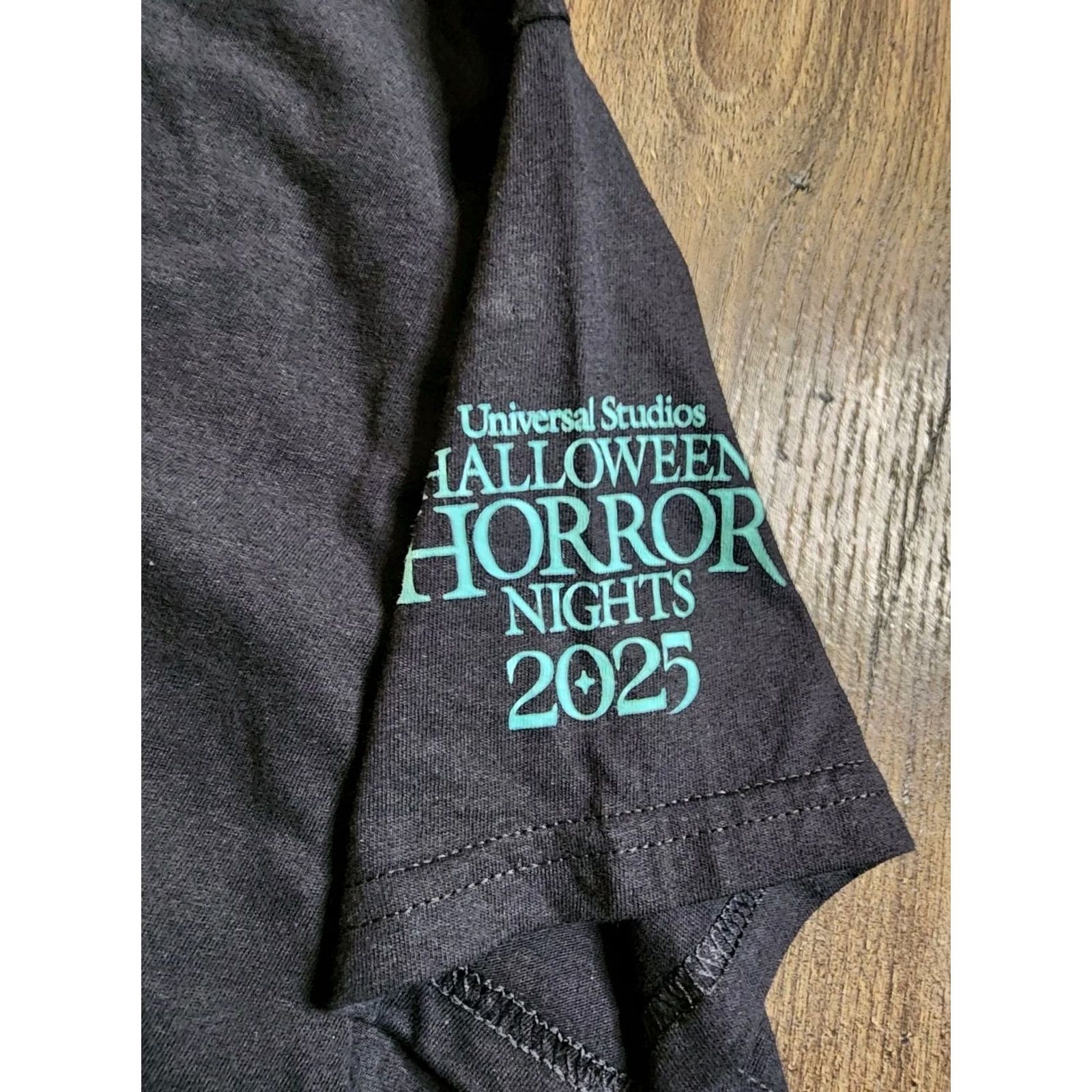 Vintage Universal Orlando Halloween Horror Nights 2025 HHN Team Member T Shirt Mens L Black Cotton Short Sleeve Crew Neck Skull Graphic Print Limited Edition Size US L / EU 52-54 / 3 - 4 Thumbnail