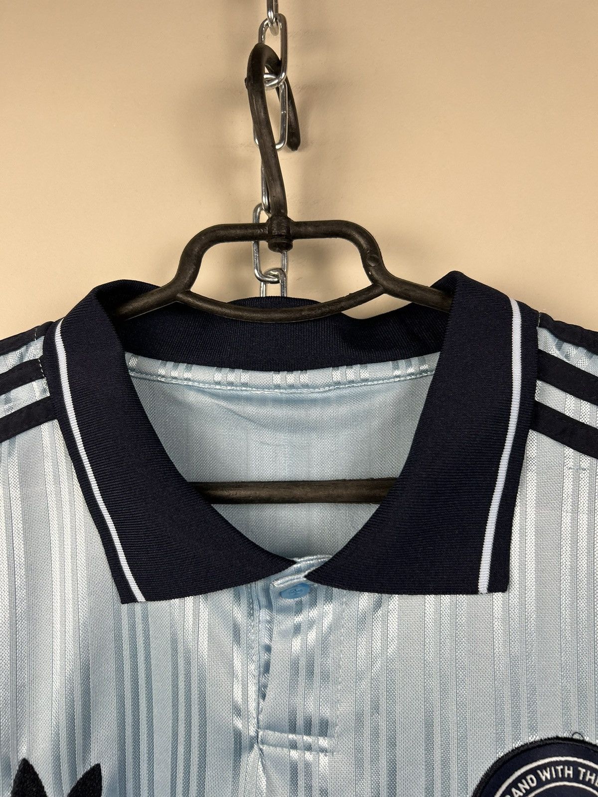 Adidas Adidas Oasis Band Jersey T shirt Size US XL / EU 56 / 4 - 2 Thumbnail
