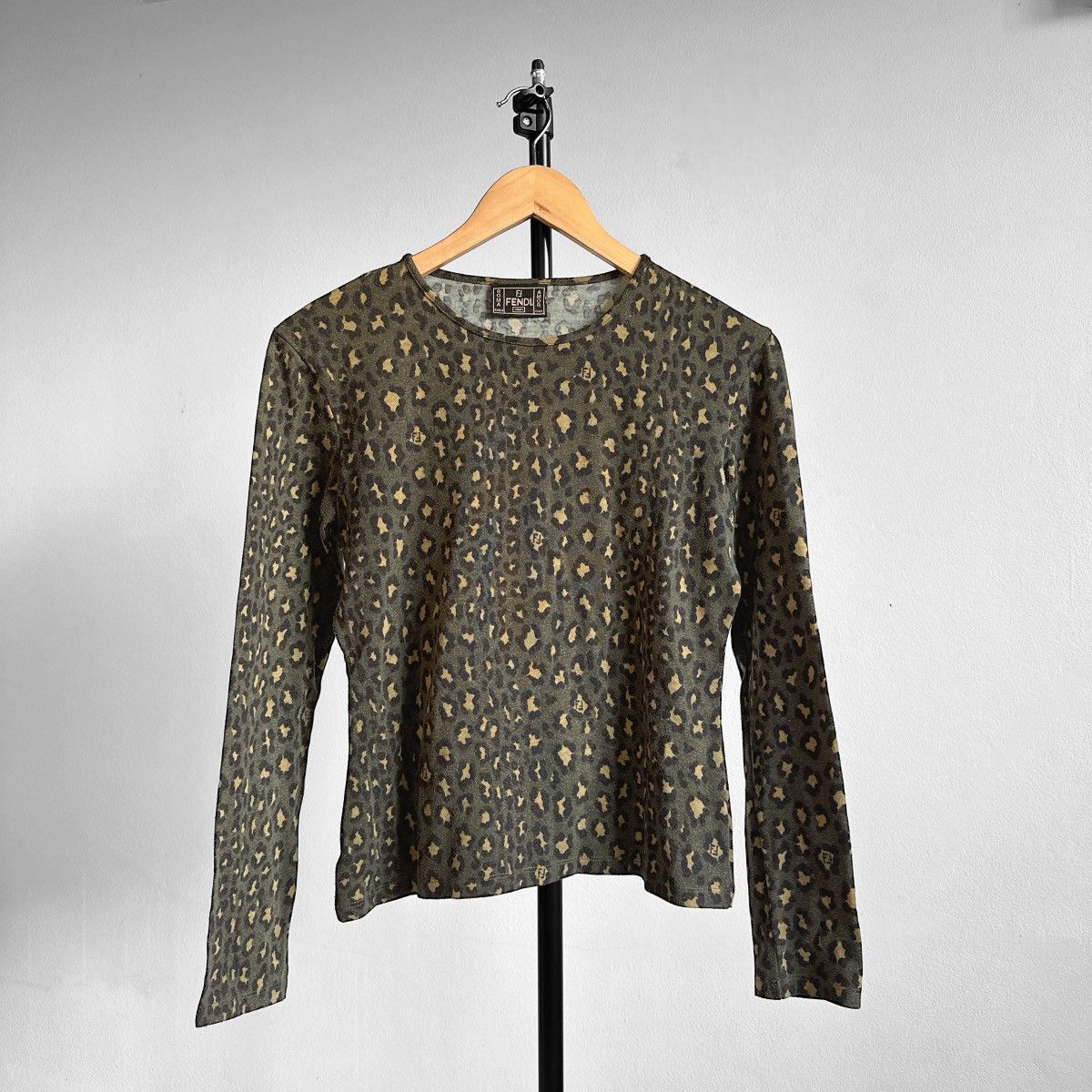 Fendi Vintage Fendi long sleeve Top Size M / US 6-8 / IT 42-44 - 1 Thumbnail