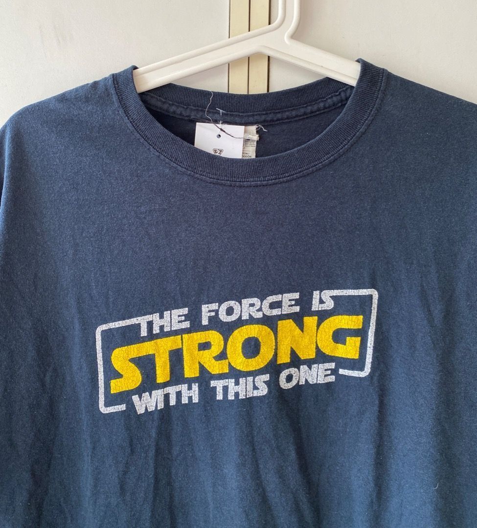 Gildan THE FORCE IS STRONG WITH THIS ONE T SHIRT Size US L / EU 52-54 / 3 - 3 Thumbnail