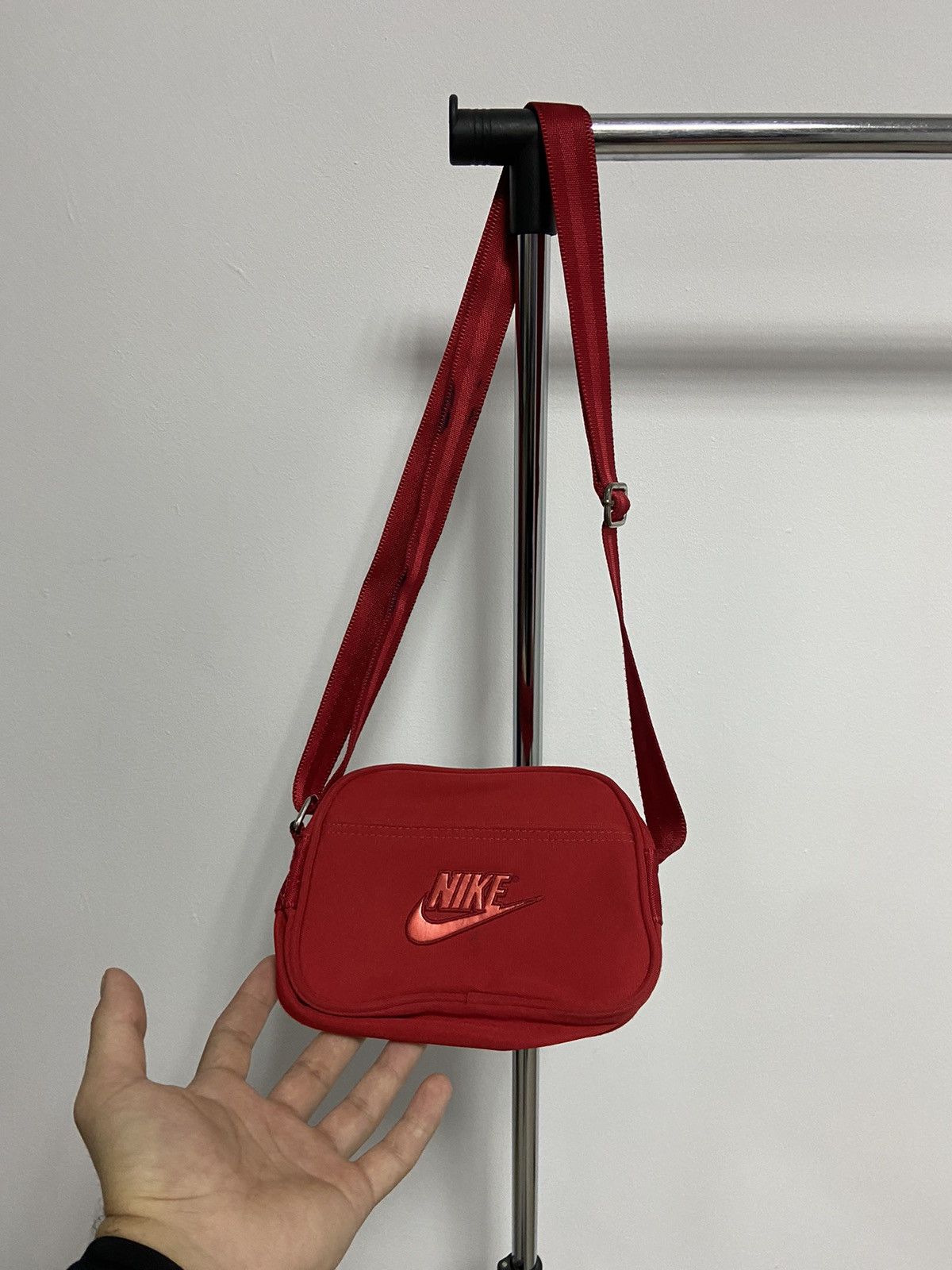 Nike × Vintage Nike Vintage Shoulder Small Bag Big Logo Y2K Style Messenger Size ONE SIZE - 1 Thumbnail