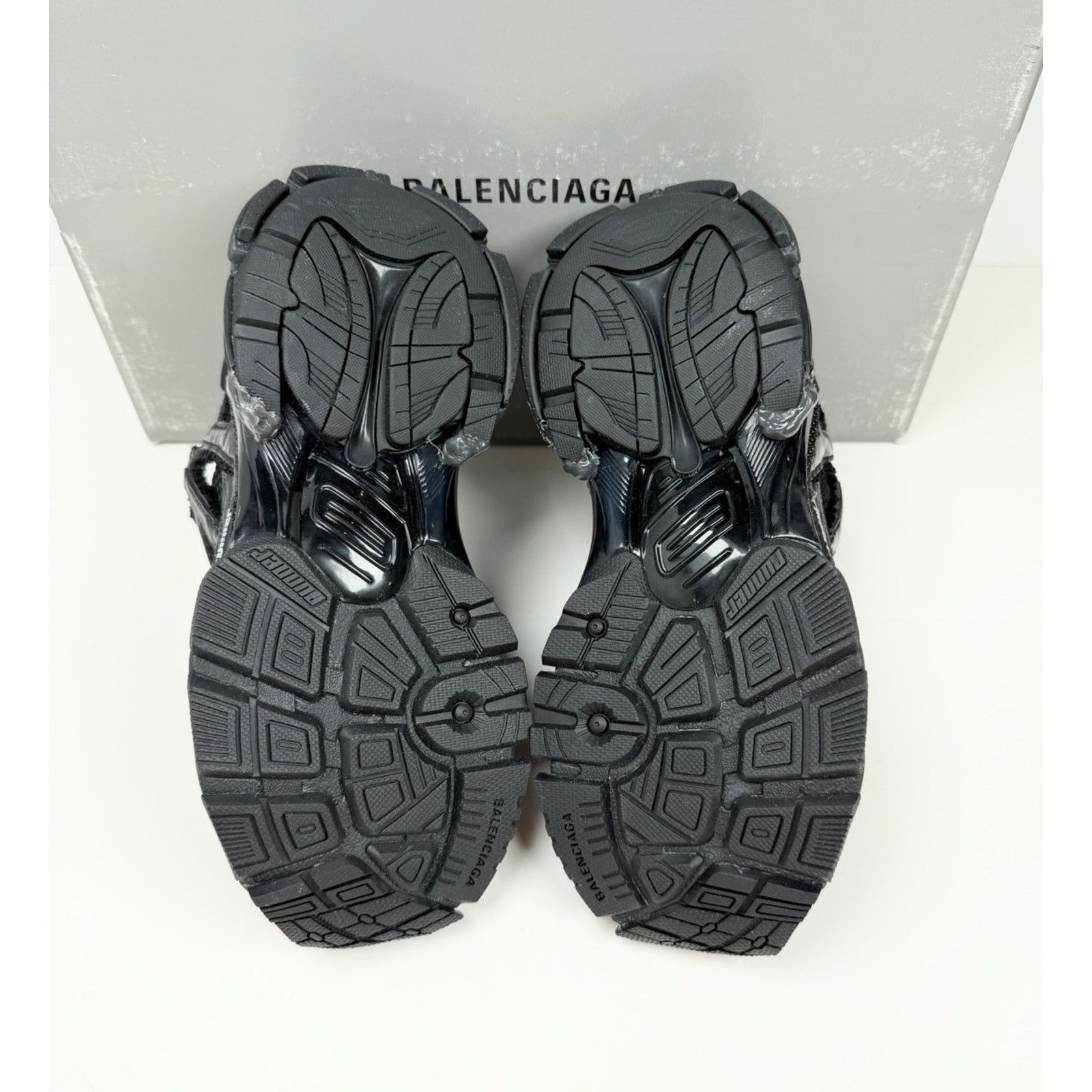 Balenciaga Size 34EU/4W - Balenciaga Runner Sneakers NEW Size US 4 / IT 34 - 7 Thumbnail