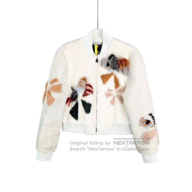 Fendi Fendi Cashmere, Little Monster fur, Sable fur patch coat Size XXS / US 00 / IT 34 - 1 Thumbnail